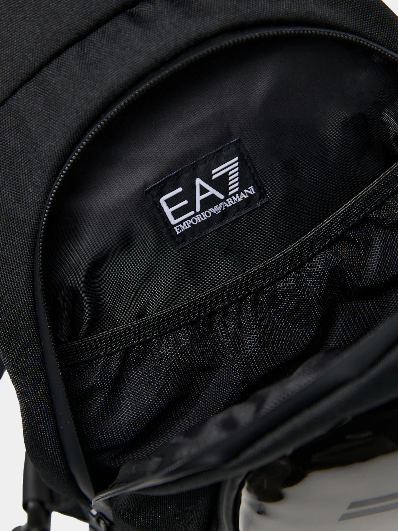 Рюкзаки EA7 7.0 модель 279592-3F901-00020 Рюкзаки EA7 7.0 модель 279592-3F901-00020 Фото