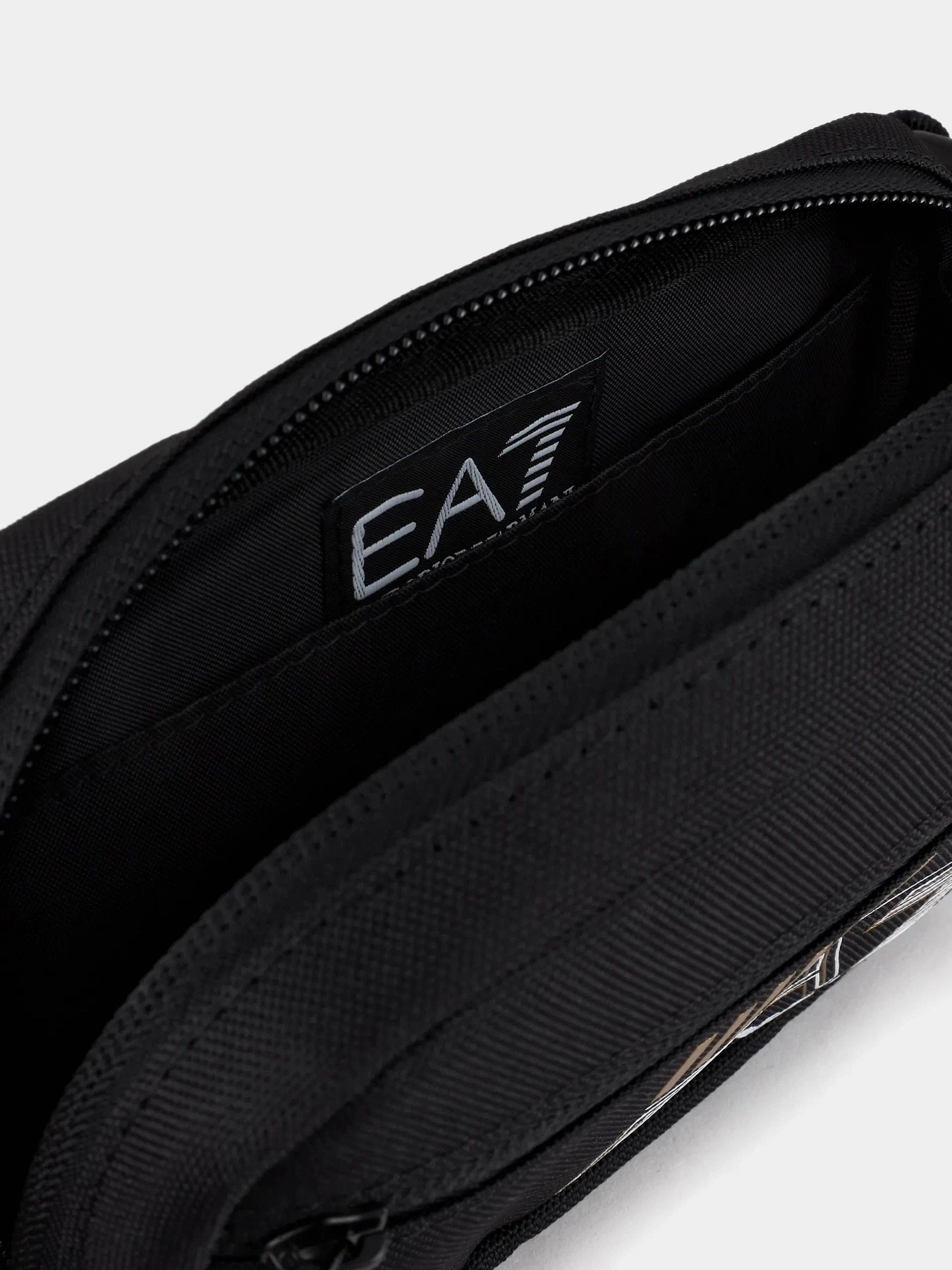 Сумки EA7 модель 245082-CC940-26121 Сумки EA7 модель 245082-CC940-26121 Фото