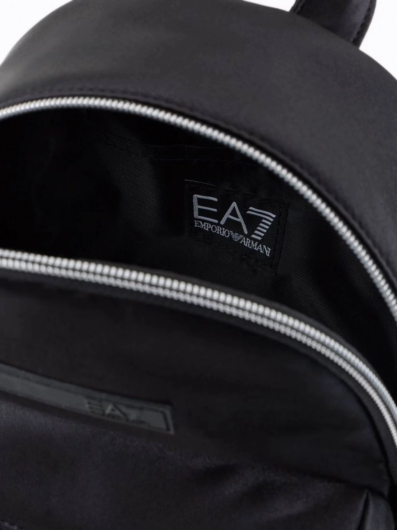 Рюкзаки EA7 модель 7W000549-AF15116-UC001 Рюкзаки EA7 модель 7W000549-AF15116-UC001 Фото