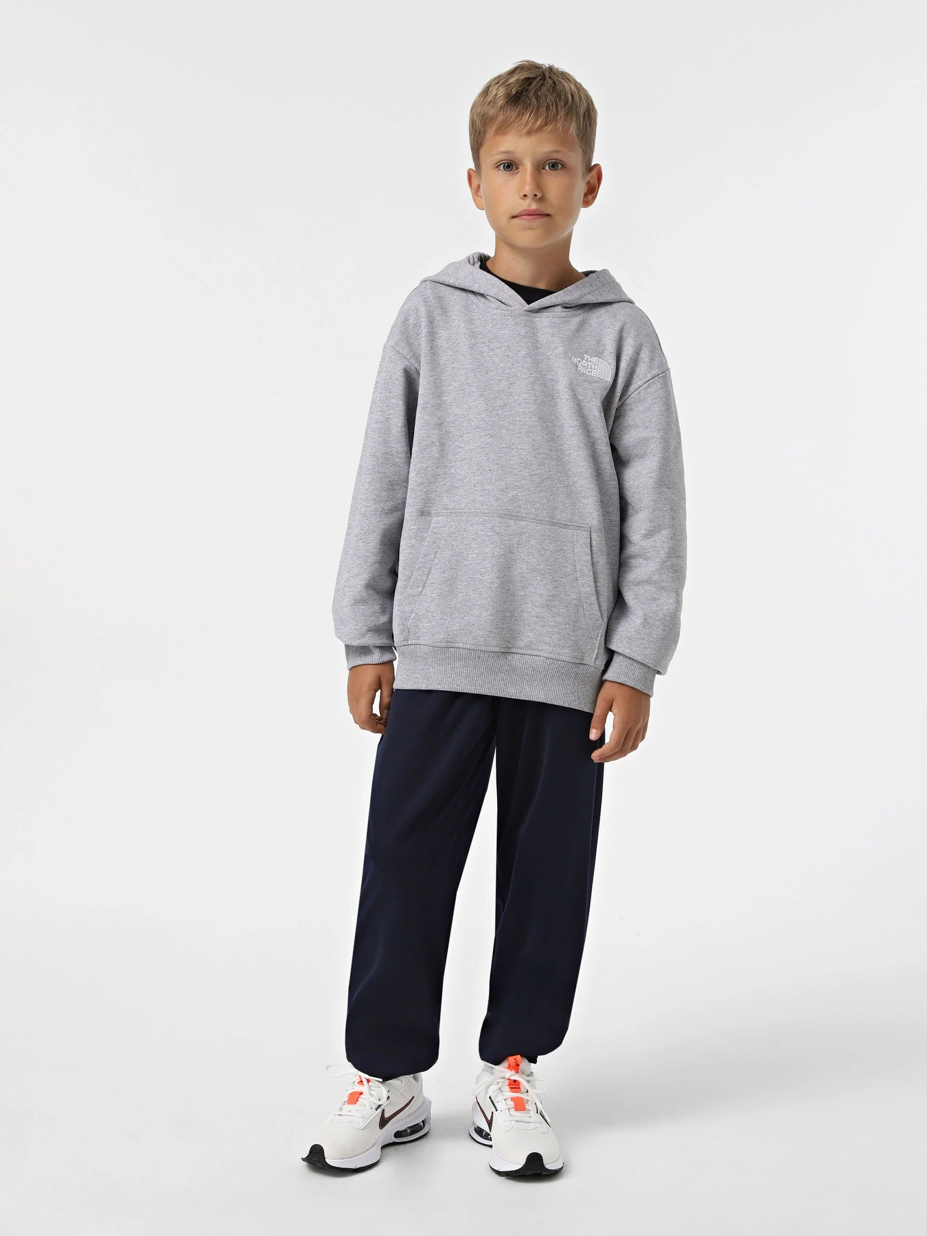 Худі та світшоти The North Face Teen Essential модель NF0A89HADYX1 Фото