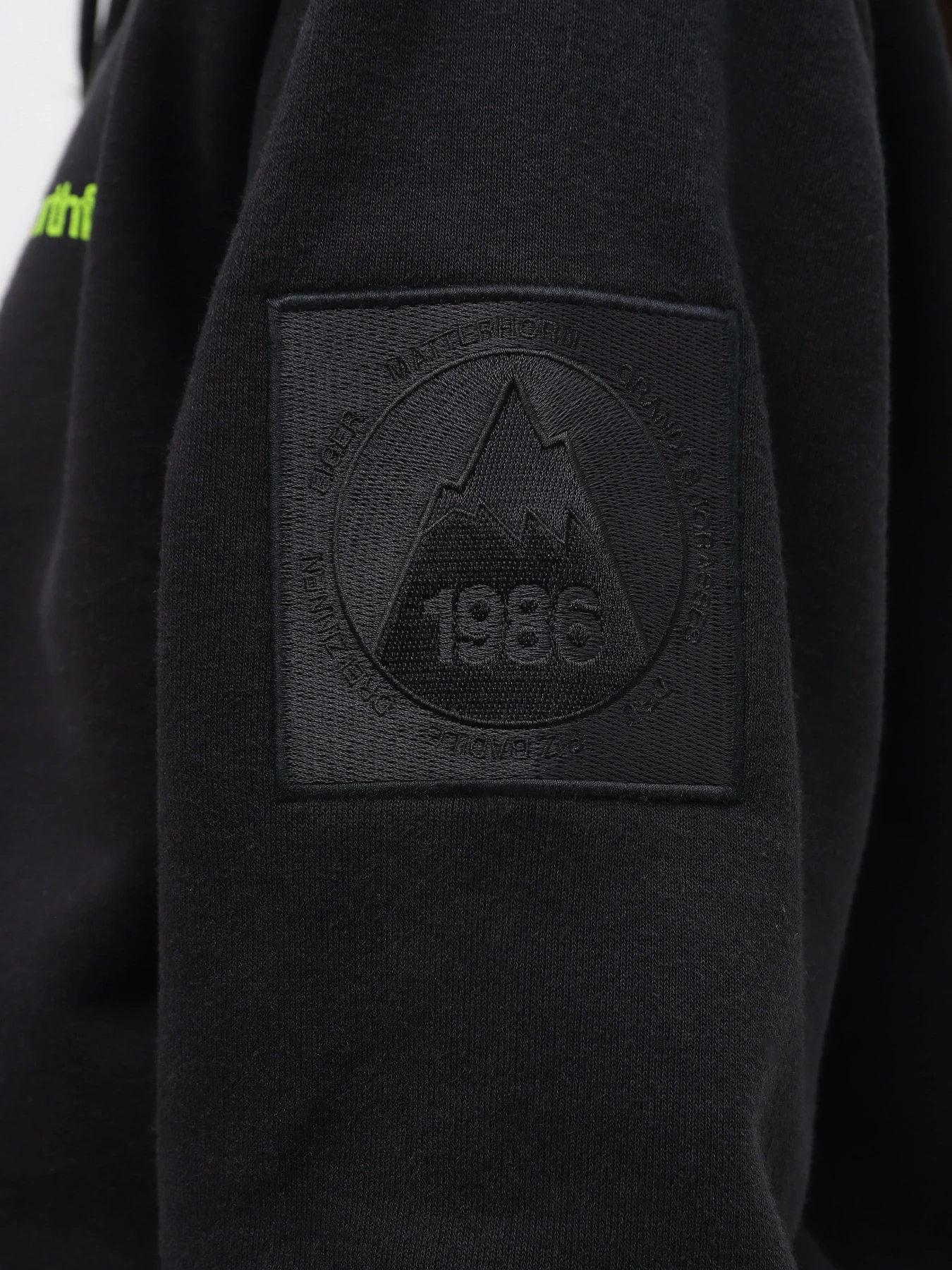 Худі та світшоти The North Face Mountain Heavyweight модель NF0A5J4QJK31 Фото