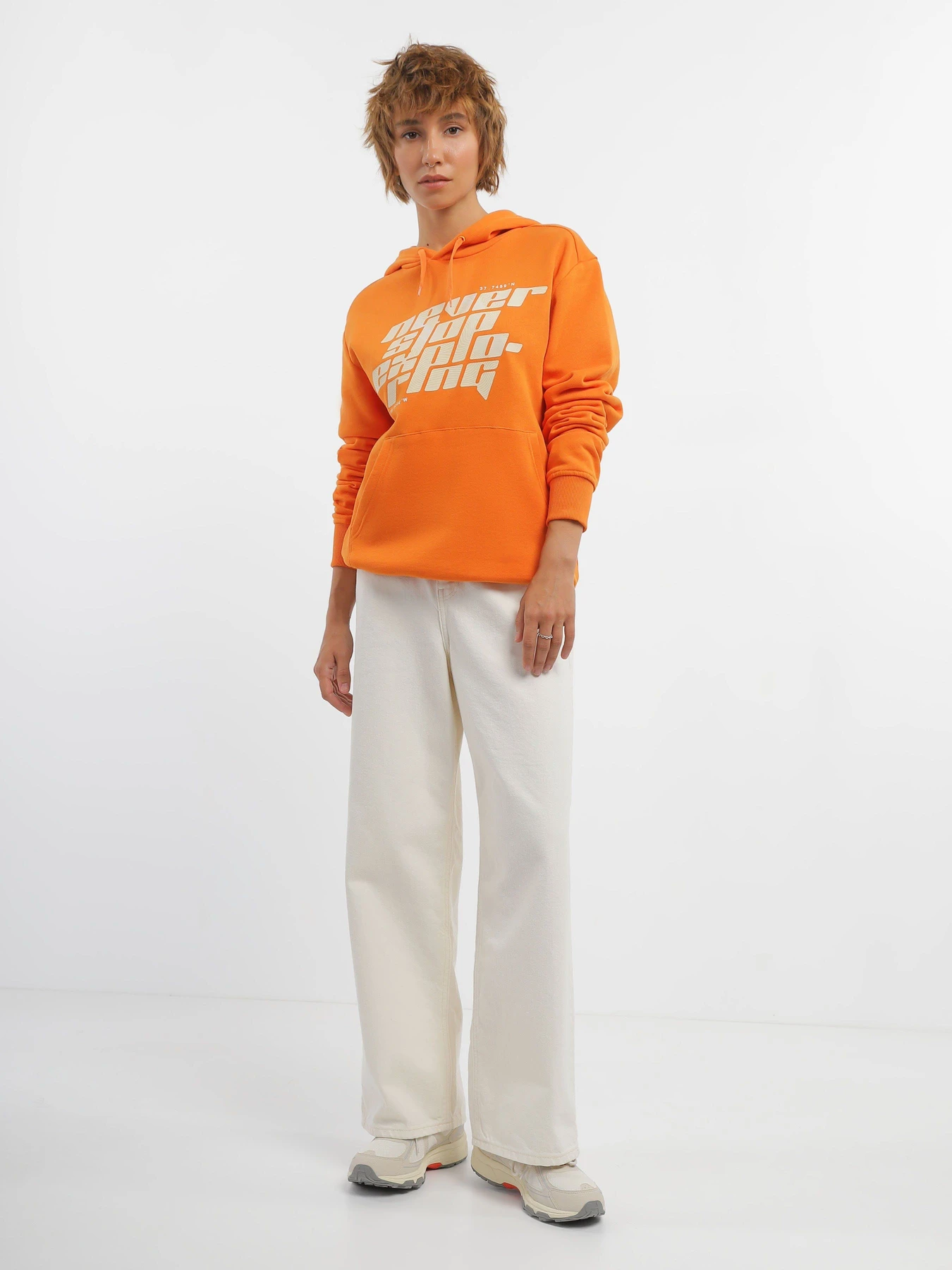 Худи и свитшоты The North Face Graphic модель NF0A852ZI0M1 Худи и свитшоты The North Face Graphic модель NF0A852ZI0M1 Фото