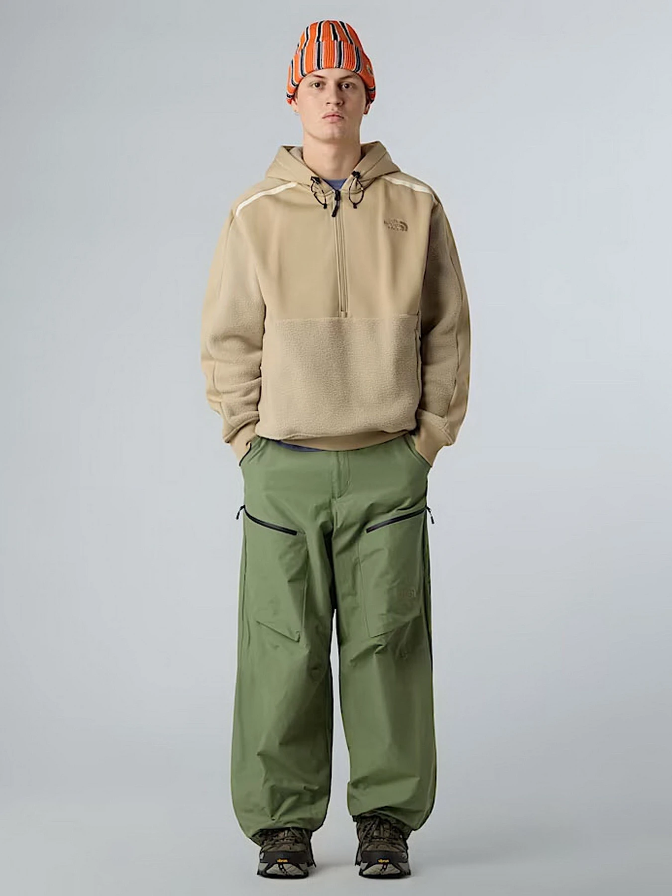 Худи и свитшоты The North Face модель NF0A8E7FCEL1 Фото