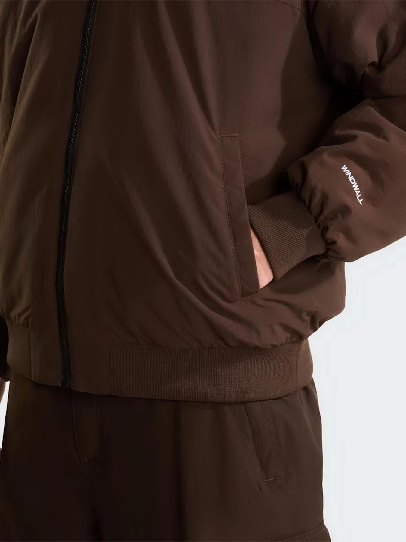 Куртки та дублянки The North Face AFTERBURNER REVERSIBLE BOMBER модель NF0A8H2CSM61 Фото