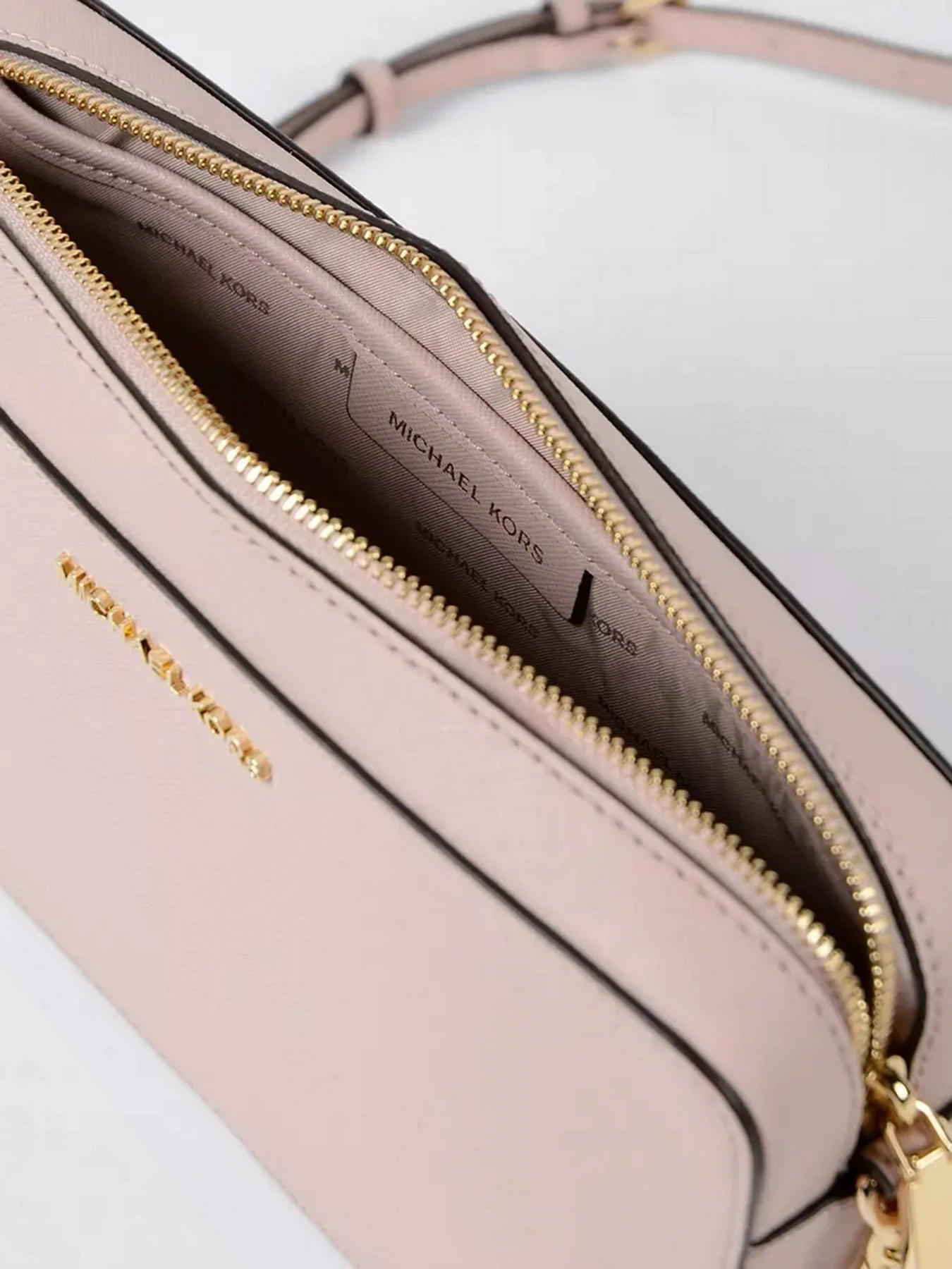 Сумки Michael Kors модель 32S4GTVC3L_187 Сумки Michael Kors модель 32S4GTVC3L_187 Фото