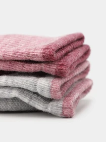 Шкарпетки та гольфи Skechers Merino Wool Crew Socks модель S117422-687 Фото