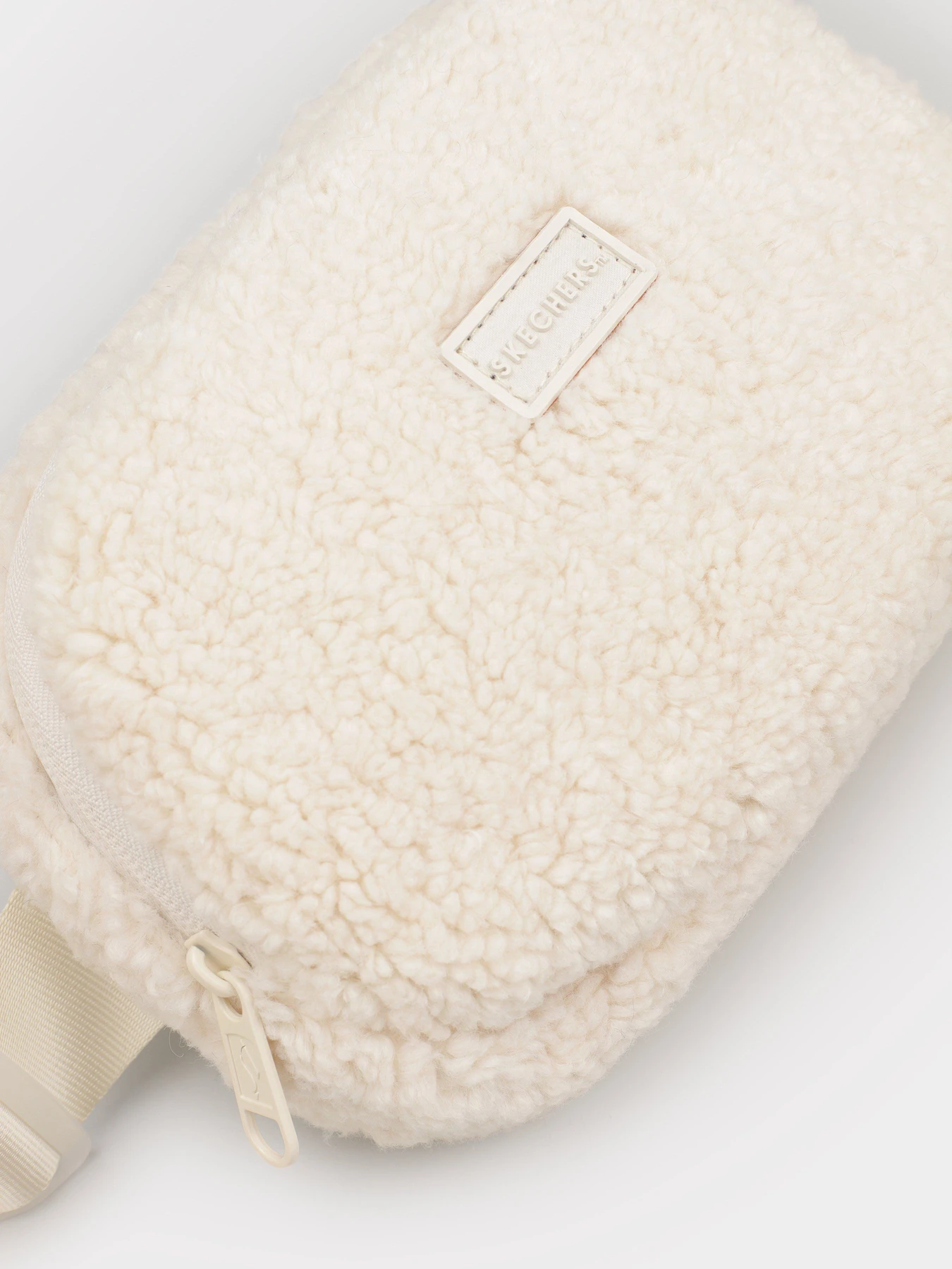 Сумки Skechers Faux Sherpa модель SKCH8034 OFWT Сумки Skechers Faux Sherpa модель SKCH8034 OFWT Фото