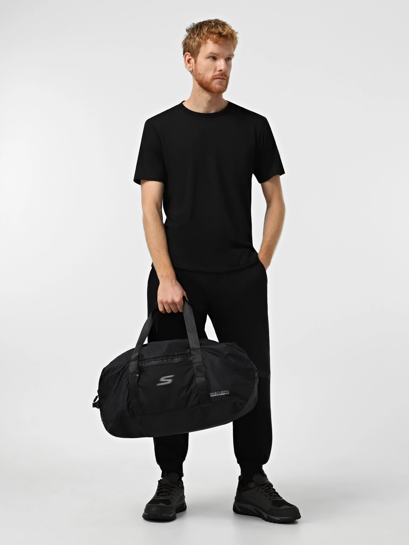 Сумки Skechers 40L FOLDABLE HAUL DUFFLE модель SKPS8474 BLK Сумки Skechers 40L FOLDABLE HAUL DUFFLE модель SKPS8474 BLK Фото