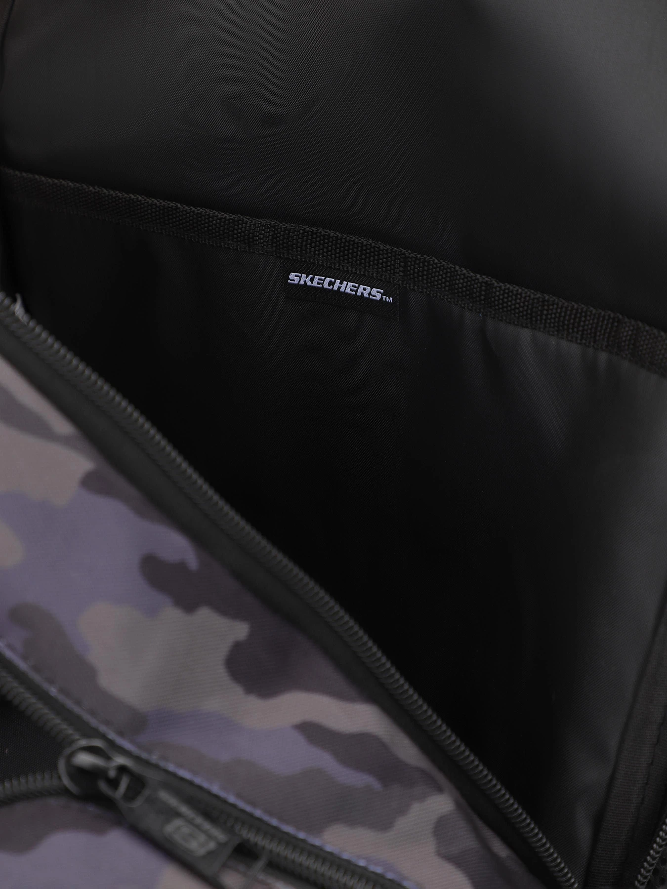 Рюкзаки Skechers ESSENTIAL BACKPACK модель SKCH8442 CAMO Рюкзаки Skechers ESSENTIAL BACKPACK модель SKCH8442 CAMO Фото