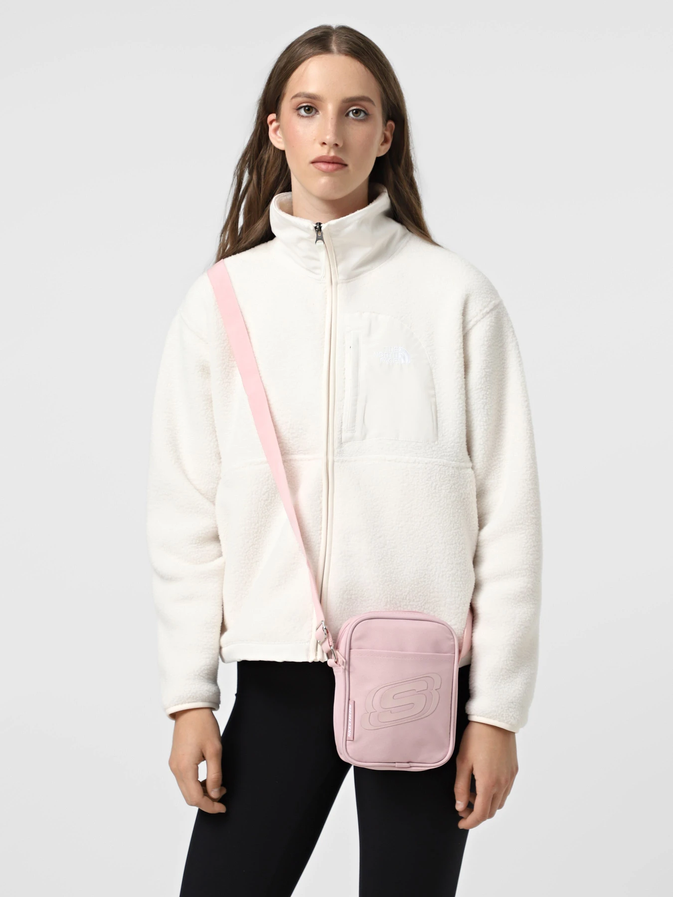 Сумки Skechers VENTURE CROSSBODY BAG модель SKCH9071 LTS Сумки Skechers VENTURE CROSSBODY BAG модель SKCH9071 LTS Фото