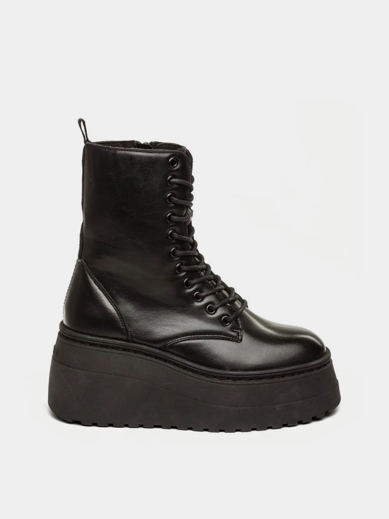 Ботинки и сапоги Steve Madden Polar модель SM11002808 BLK ACTION LEATHER Ботинки и сапоги Steve Madden Polar модель SM11002808 BLK ACTION LEATHER Фото