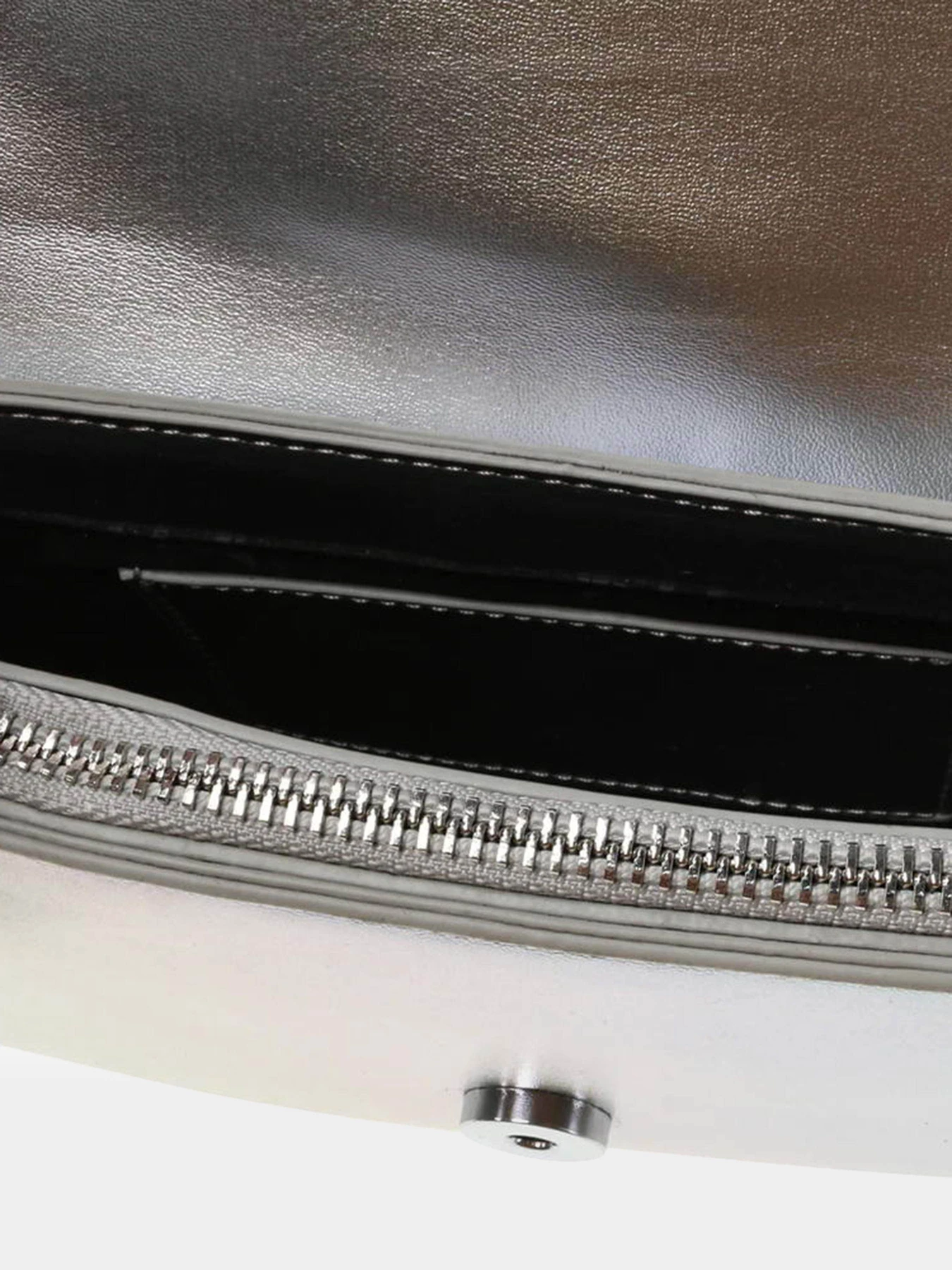 Сумки Steve Madden Bglitch модель SM13001293 SILVER Сумки Steve Madden Bglitch модель SM13001293 SILVER Фото
