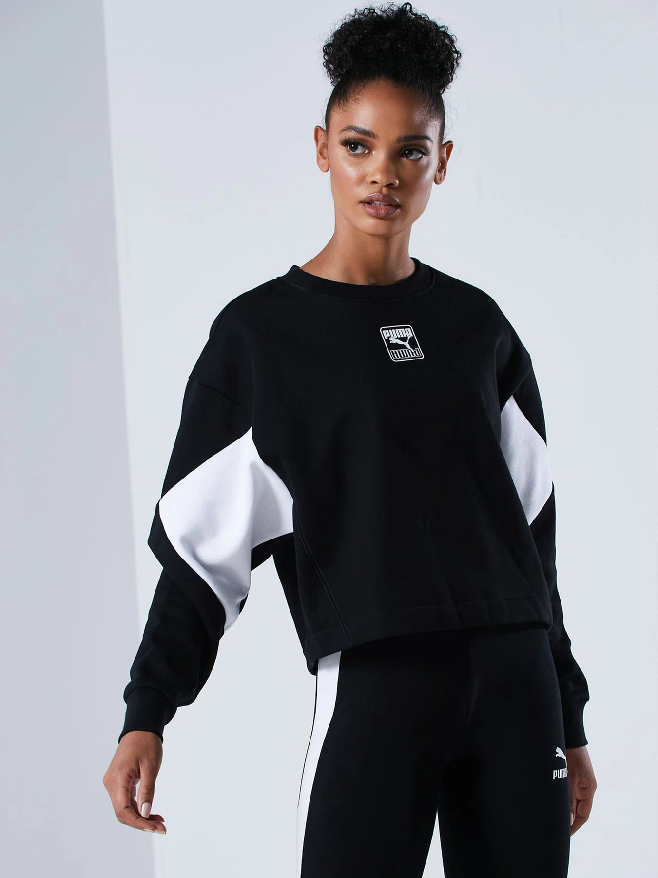 Худи и свитшоты PUMA Rebel Crew модель 58356001 Фото