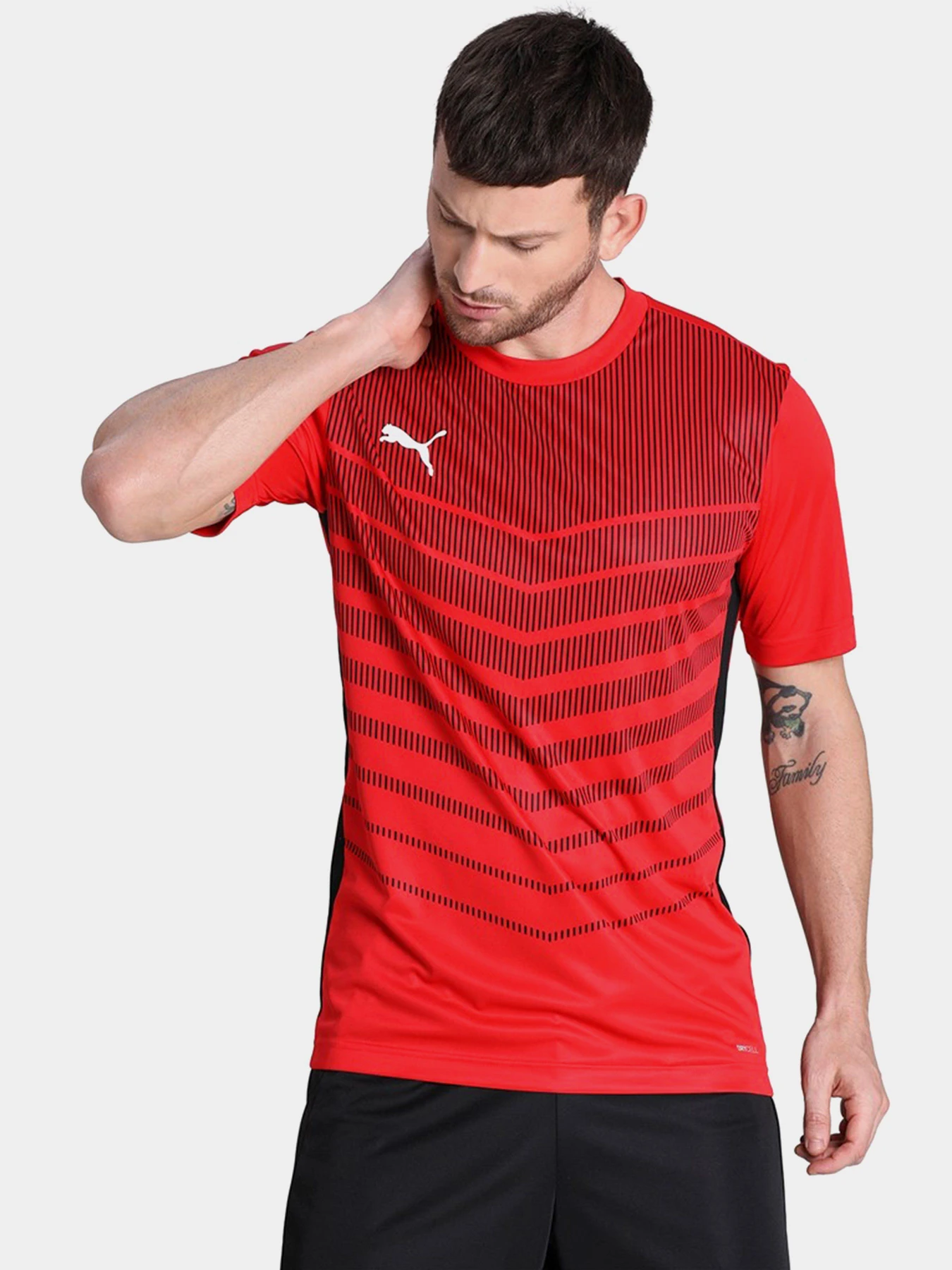 Футболки и поло PUMA FTBLPLAY GRAPHIC модель 65681201 Футболки и поло PUMA FTBLPLAY GRAPHIC модель 65681201 Фото
