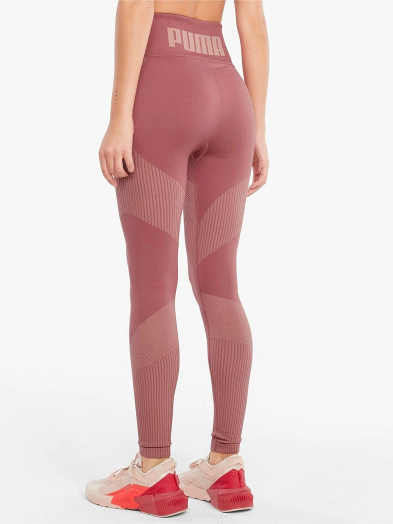 Брюки PUMA Train Seamless HW 7 8 Tight модель 52105225 Брюки PUMA Train Seamless HW 7 8 Tight модель 52105225 Фото