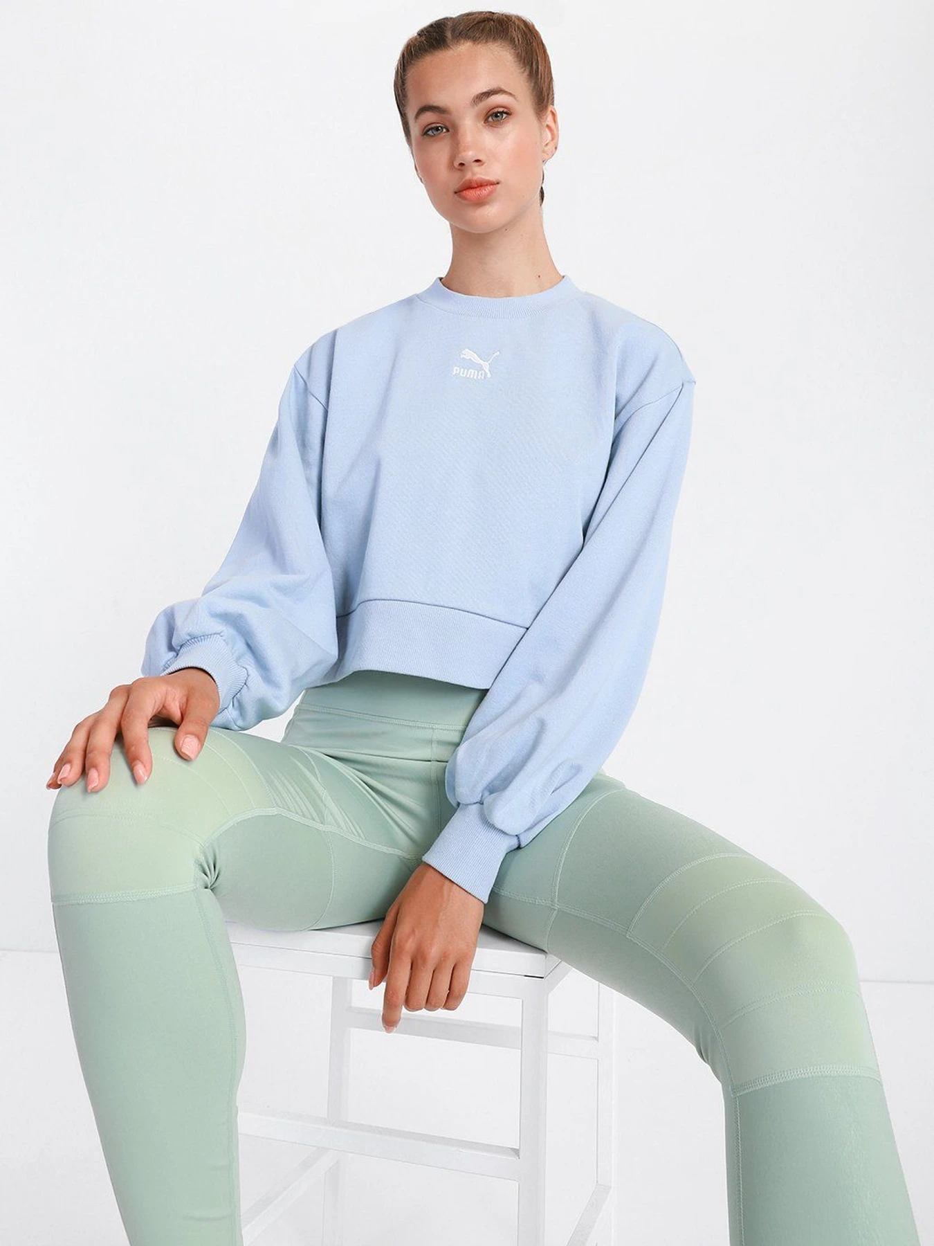 Худі та світшоти PUMA Classics Puff Sleeve модель 53161661 Худі та світшоти PUMA Classics Puff Sleeve модель 53161661 Фото