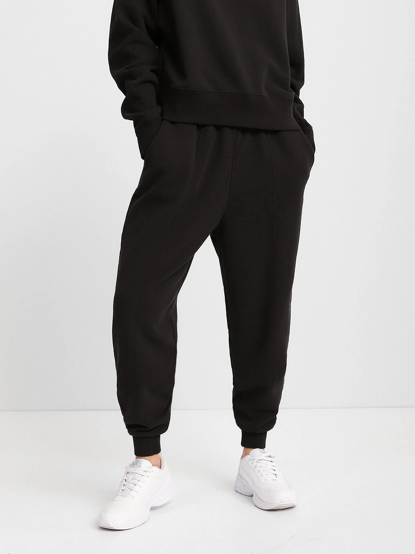Брюки PUMA Infuse Sweat Pants модель 53193001 Брюки PUMA Infuse Sweat Pants модель 53193001 Фото