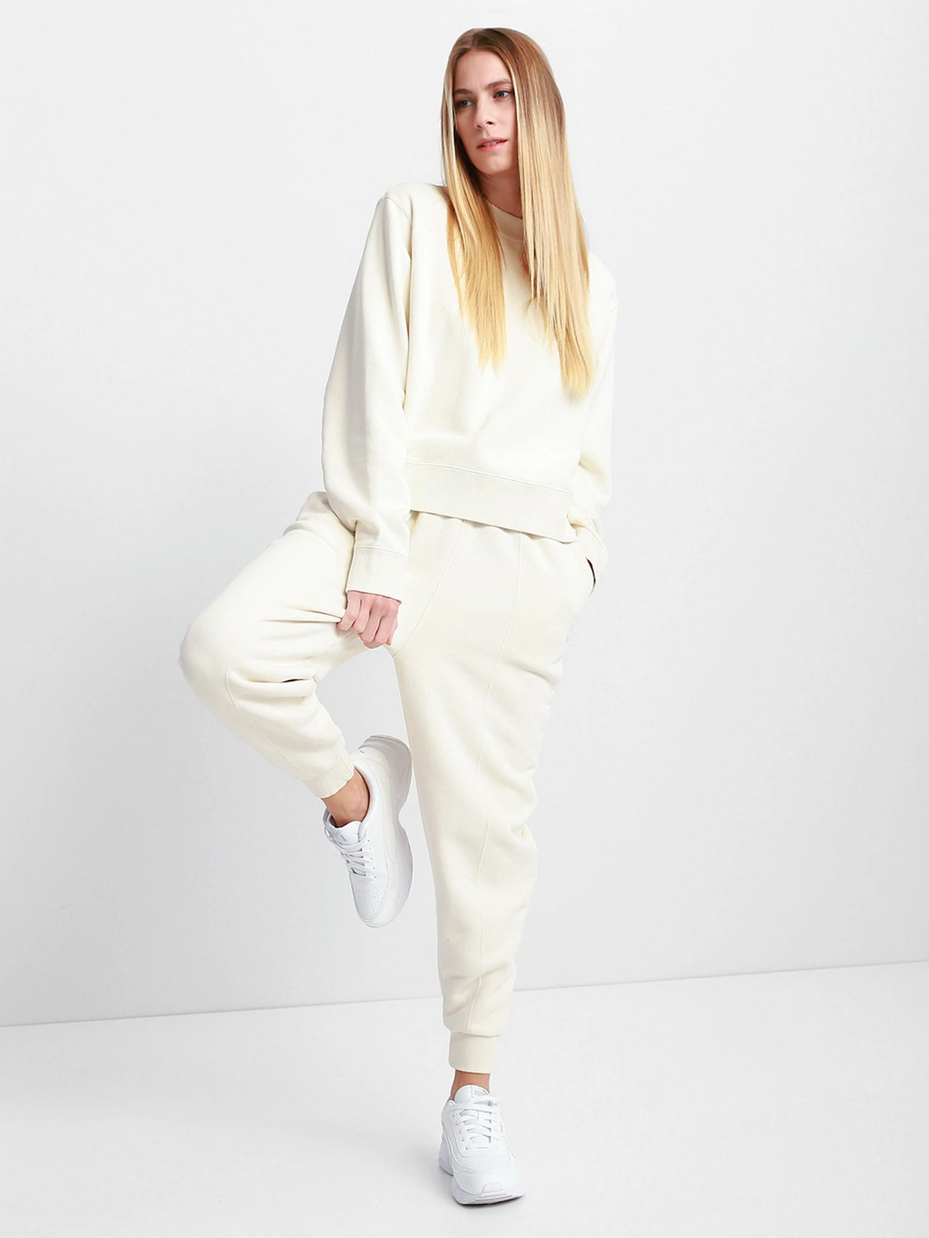 Брюки PUMA Infuse Sweat Pants модель 53193073 Брюки PUMA Infuse Sweat Pants модель 53193073 Фото