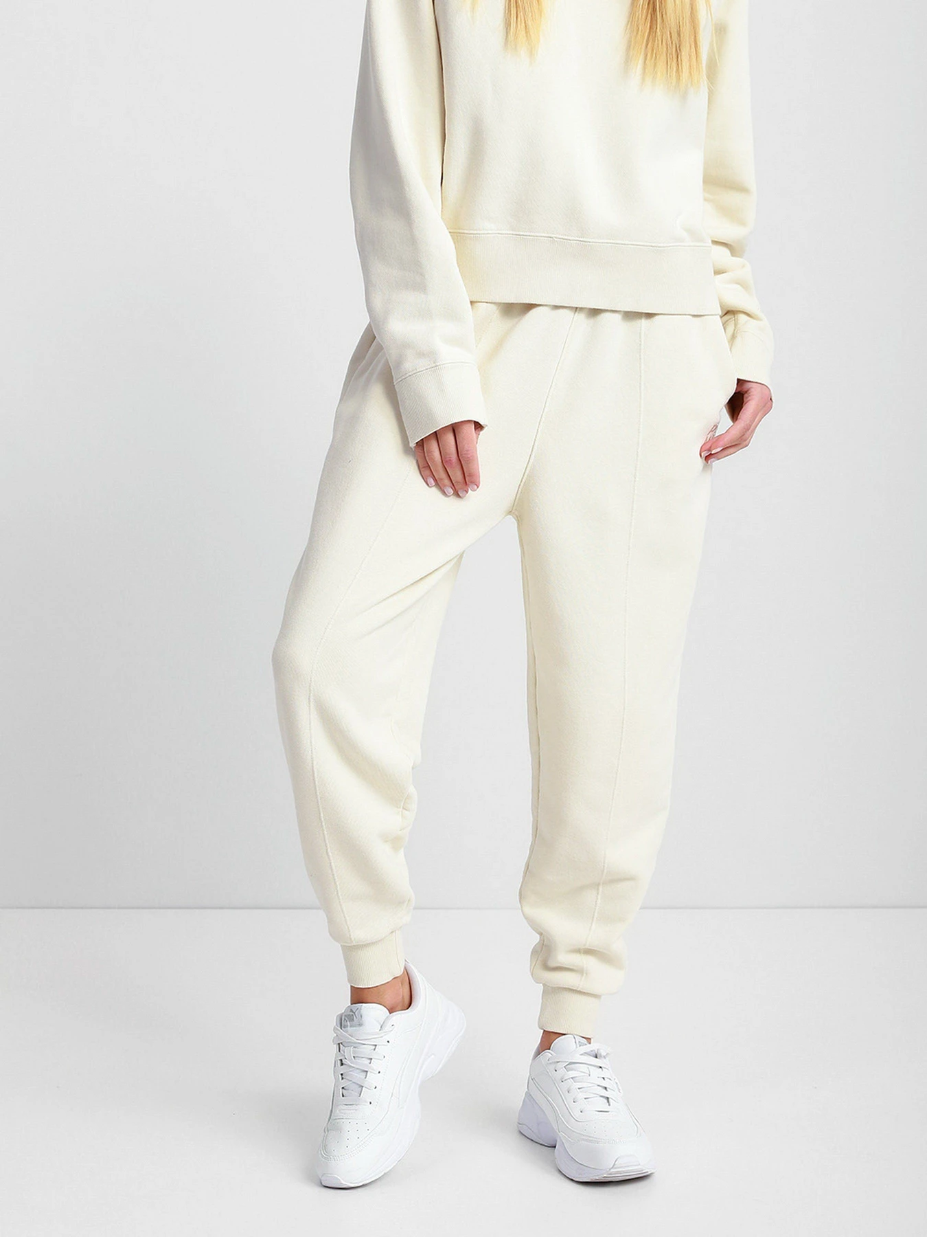 Брюки PUMA Infuse Sweat Pants модель 53193073 Брюки PUMA Infuse Sweat Pants модель 53193073 Фото