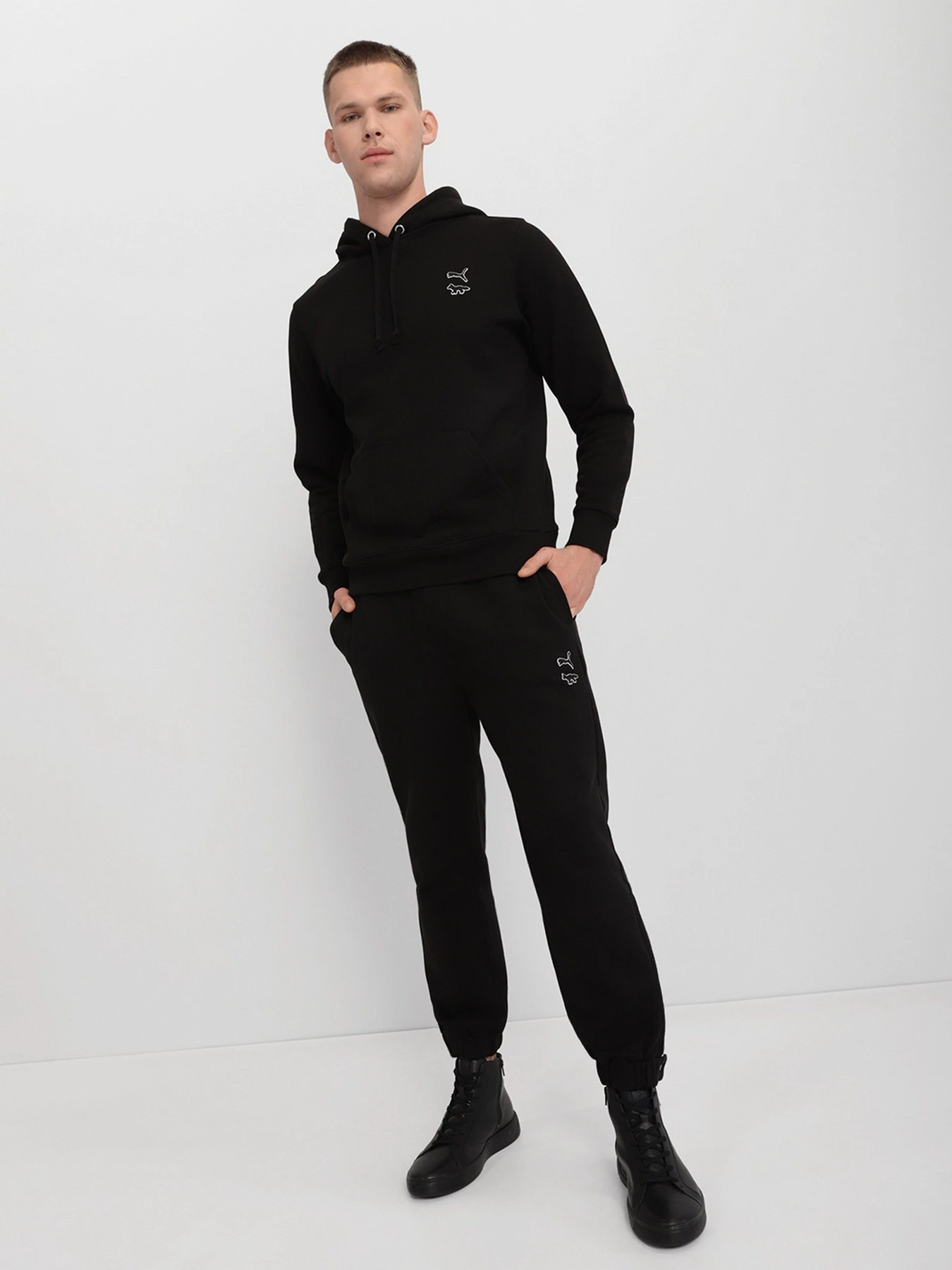 Брюки PUMA X MAISON KITSUNÉ модель 53232601 Брюки PUMA X MAISON KITSUNÉ модель 53232601 Фото