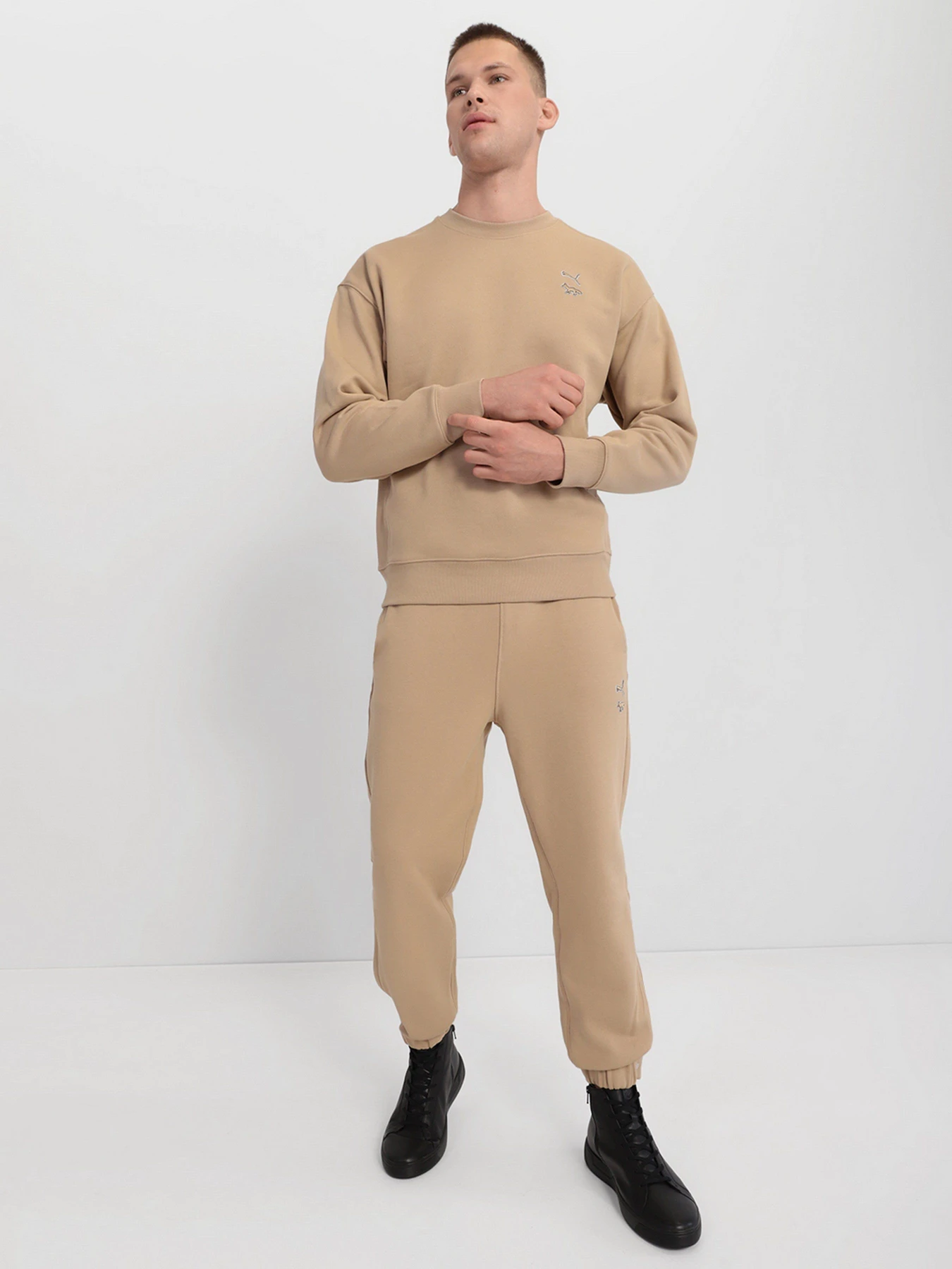 Брюки PUMA X MAISON KITSUNÉ модель 53232696 Брюки PUMA X MAISON KITSUNÉ модель 53232696 Фото