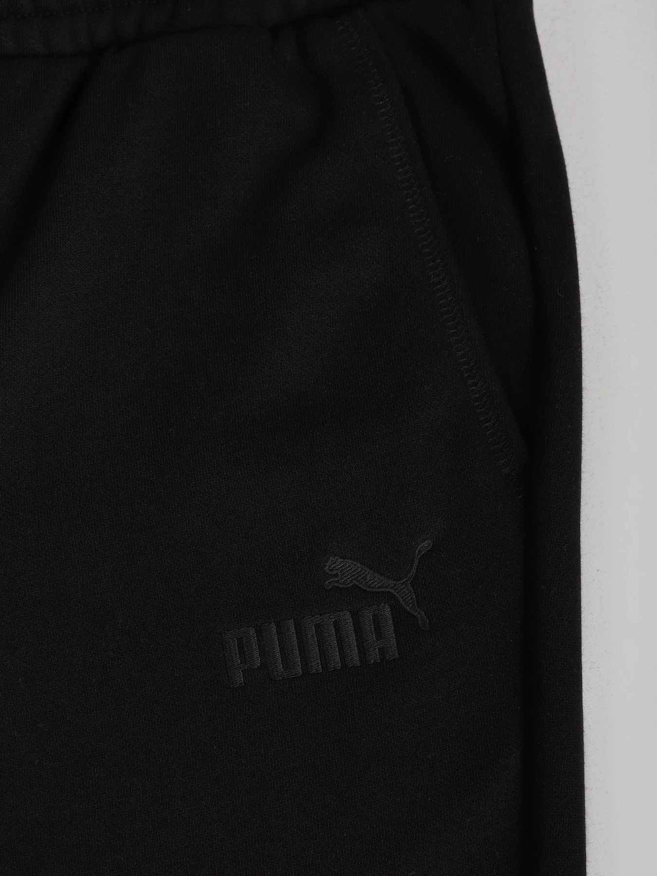 Брюки PUMA ESS+ модель 58943801 Брюки PUMA ESS+ модель 58943801 Фото