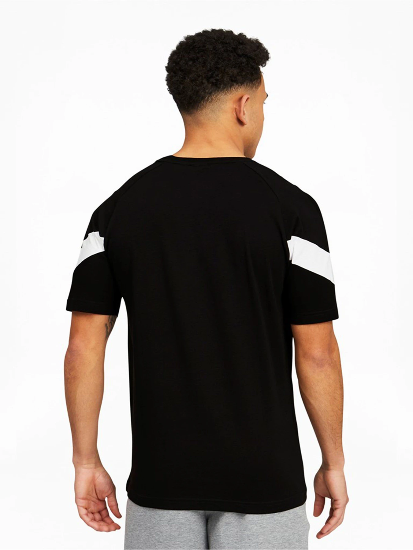 Футболки и поло PUMA Iconic MCS Tee модель 59989101 Футболки и поло PUMA Iconic MCS Tee модель 59989101 Фото