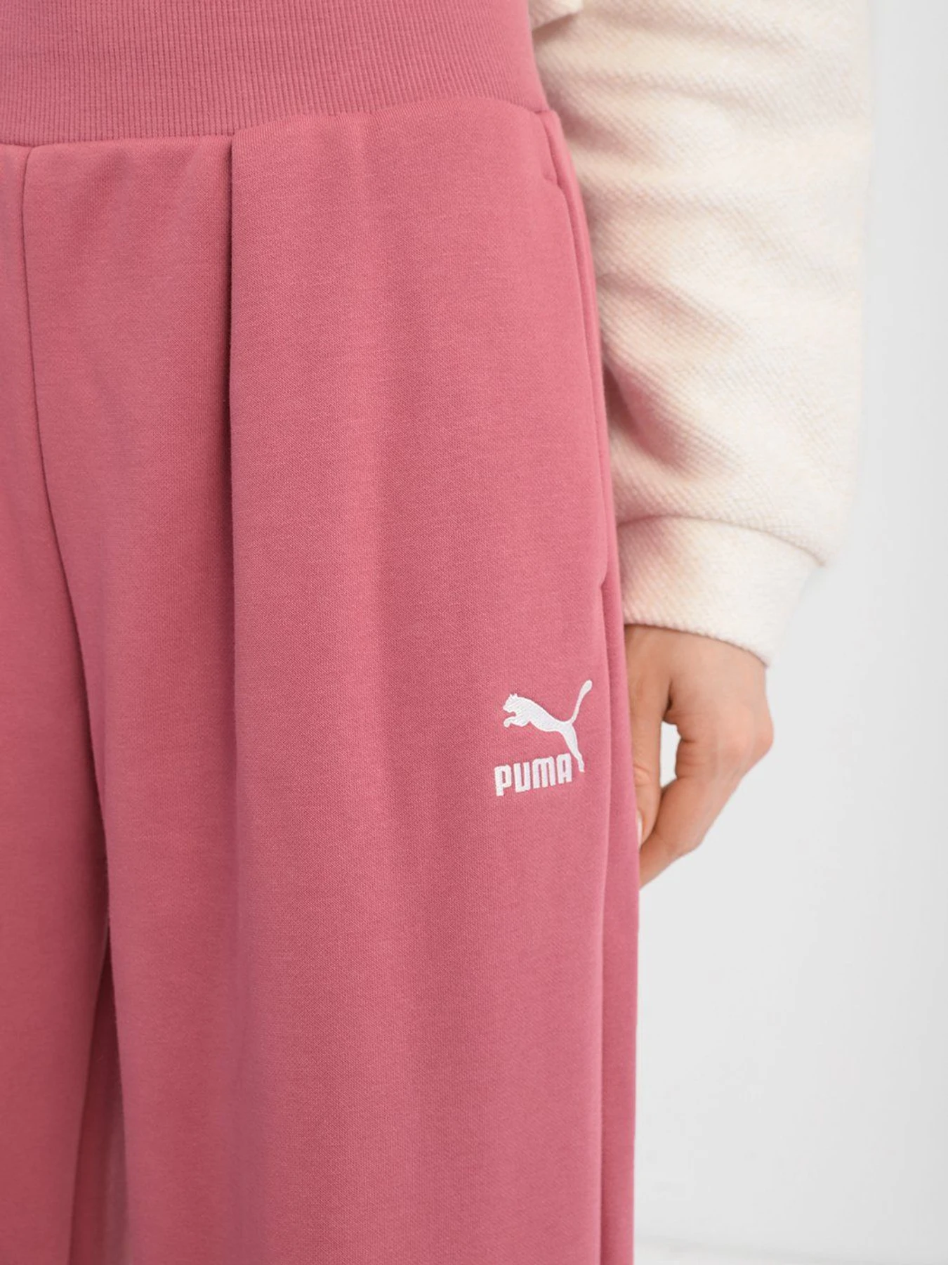 Брюки PUMA Classics Fashion модель 53429325 Фото