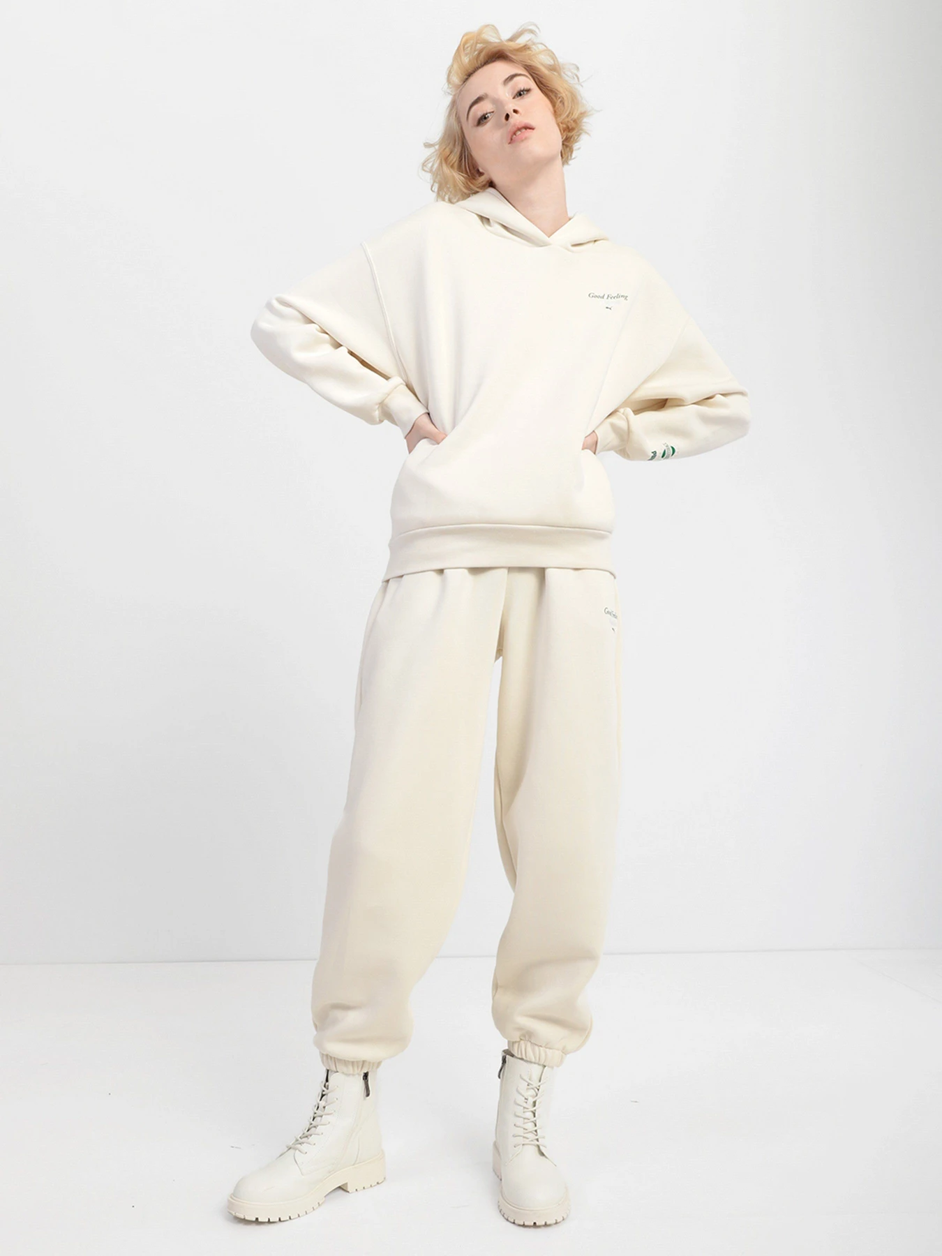 Брюки PUMA WELLNESS CLUB модель 53433073 Брюки PUMA WELLNESS CLUB модель 53433073 Фото
