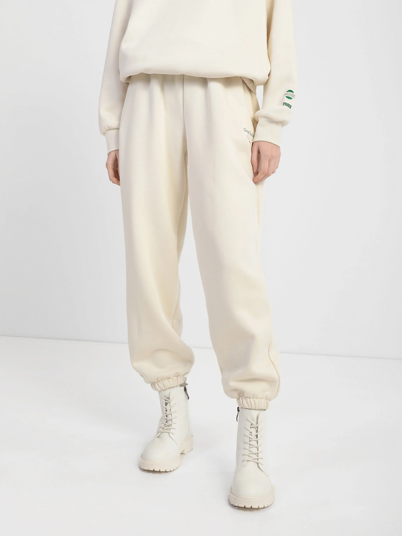 Брюки PUMA WELLNESS CLUB модель 53433073 Брюки PUMA WELLNESS CLUB модель 53433073 Фото