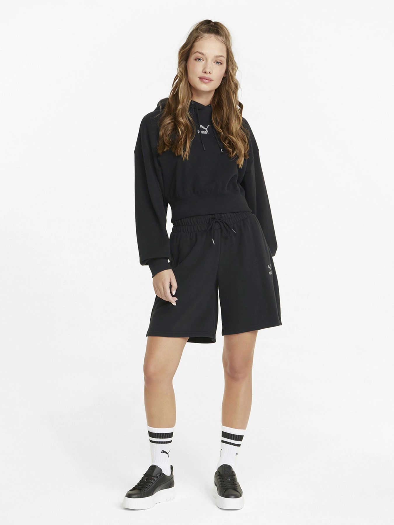 Шорти PUMA Classics модель 53351401 Фото