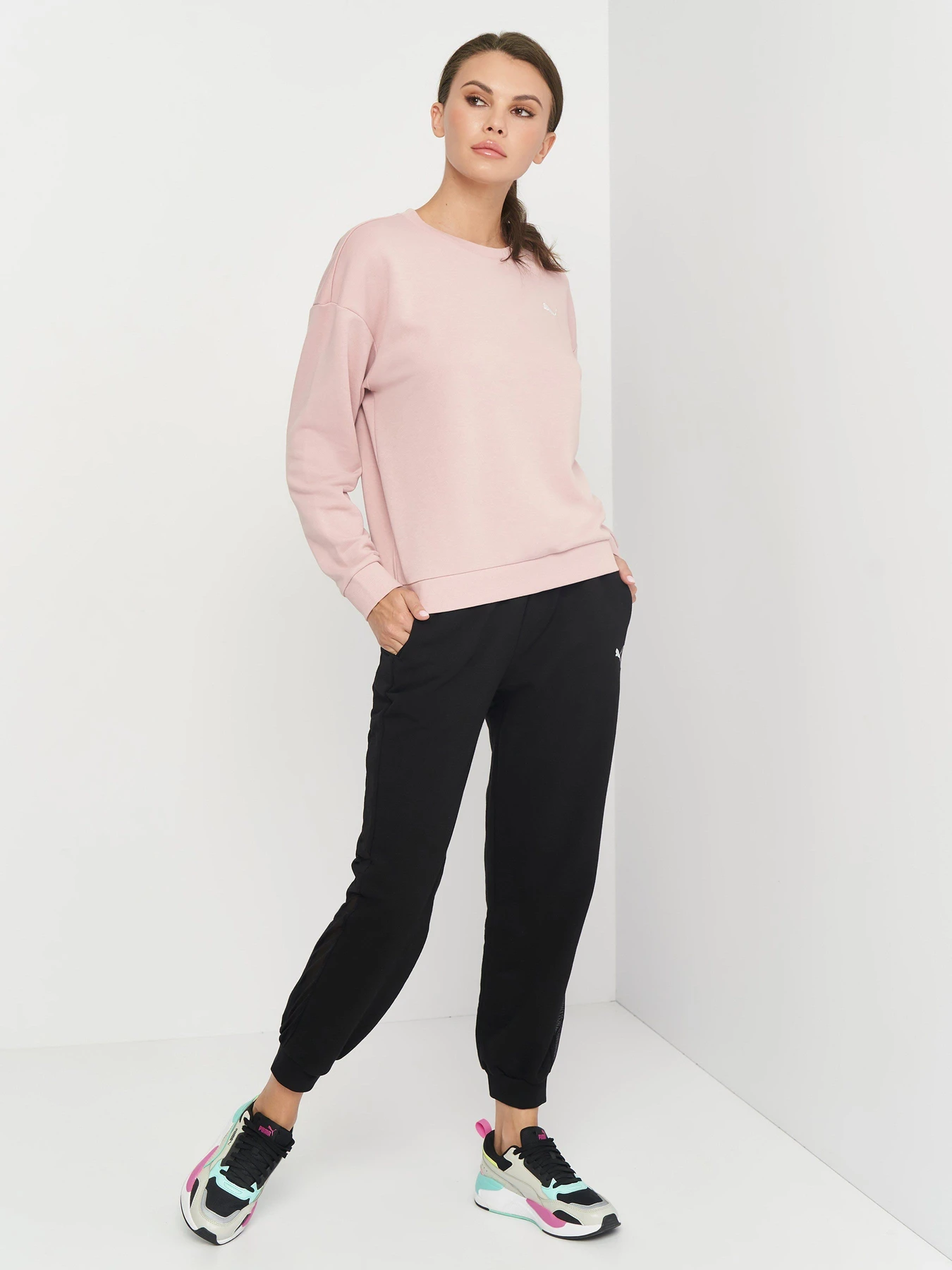 Брюки PUMA Mesh Panel Pants модель 53740801 Брюки PUMA Mesh Panel Pants модель 53740801 Фото