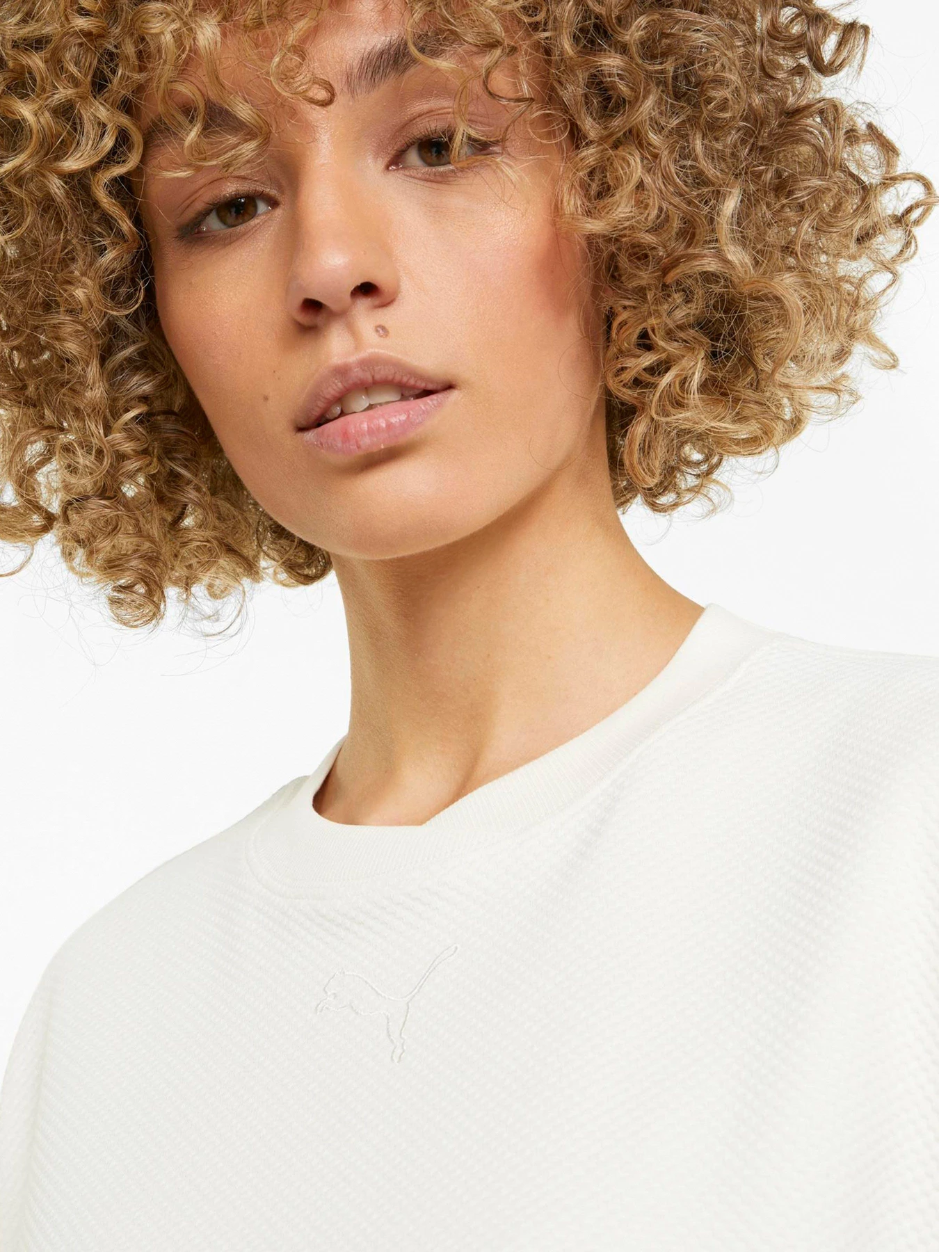 Худи и свитшоты PUMA Her Summer Crew Neck модель 84840099 Худи и свитшоты PUMA Her Summer Crew Neck модель 84840099 Фото