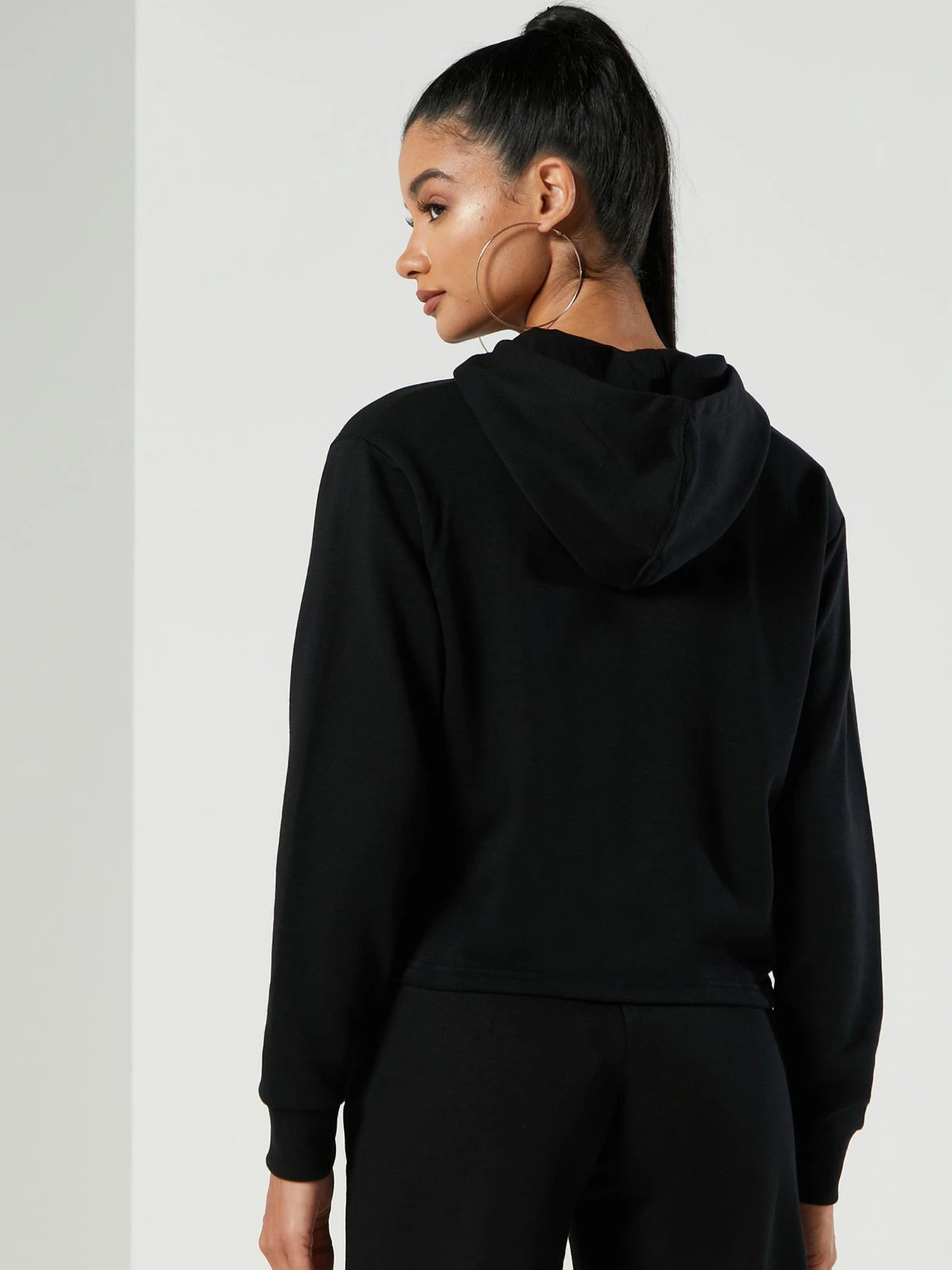 Худі та світшоти PUMA AMPLIFIED CROPPED модель 58590901 Худі та світшоти PUMA AMPLIFIED CROPPED модель 58590901 Фото