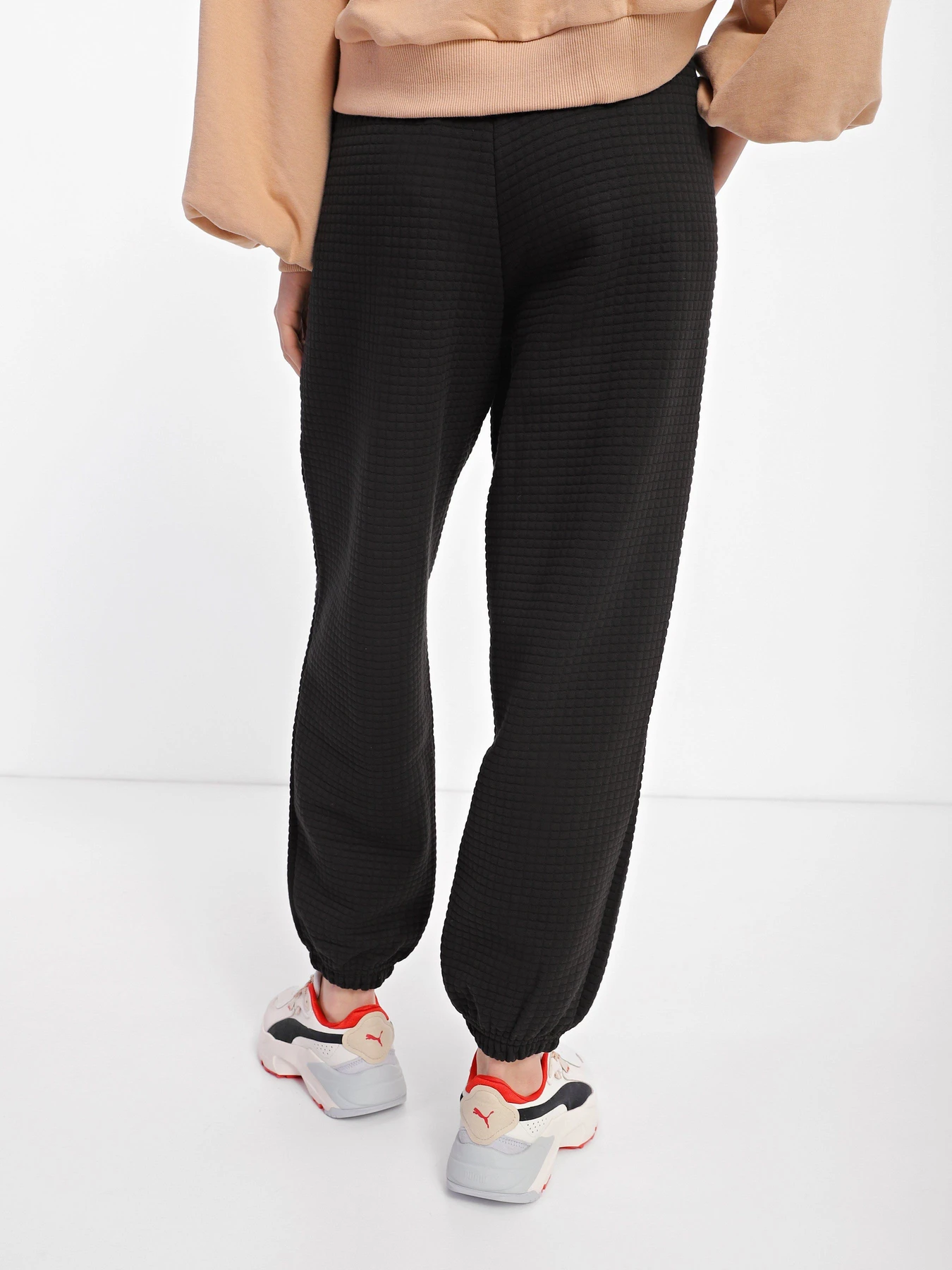 Брюки PUMA Classics Quilted модель 53569701 Брюки PUMA Classics Quilted модель 53569701 Фото
