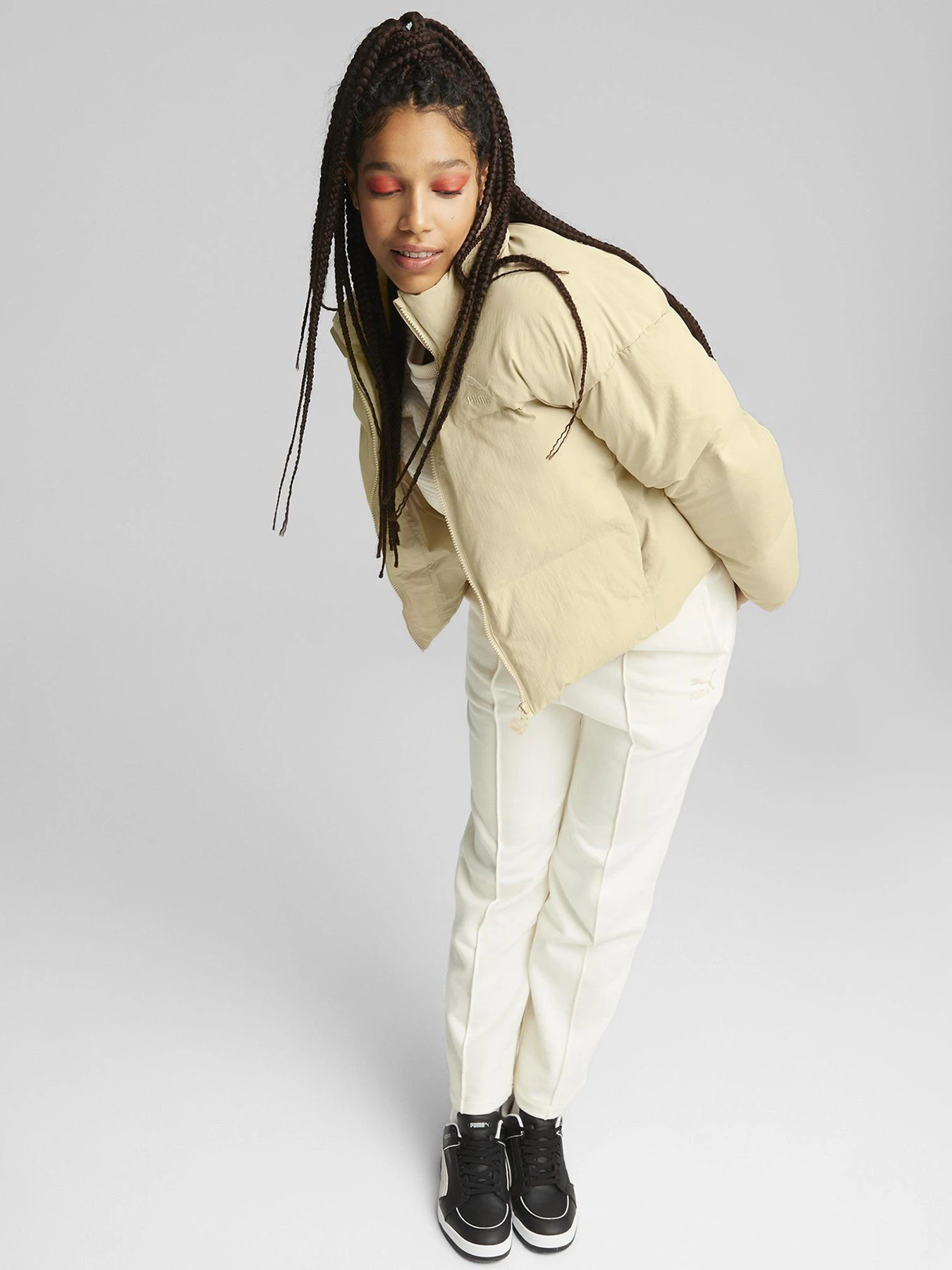 Куртки та дублянки PUMA Classics Oversized модель 53557467 Фото