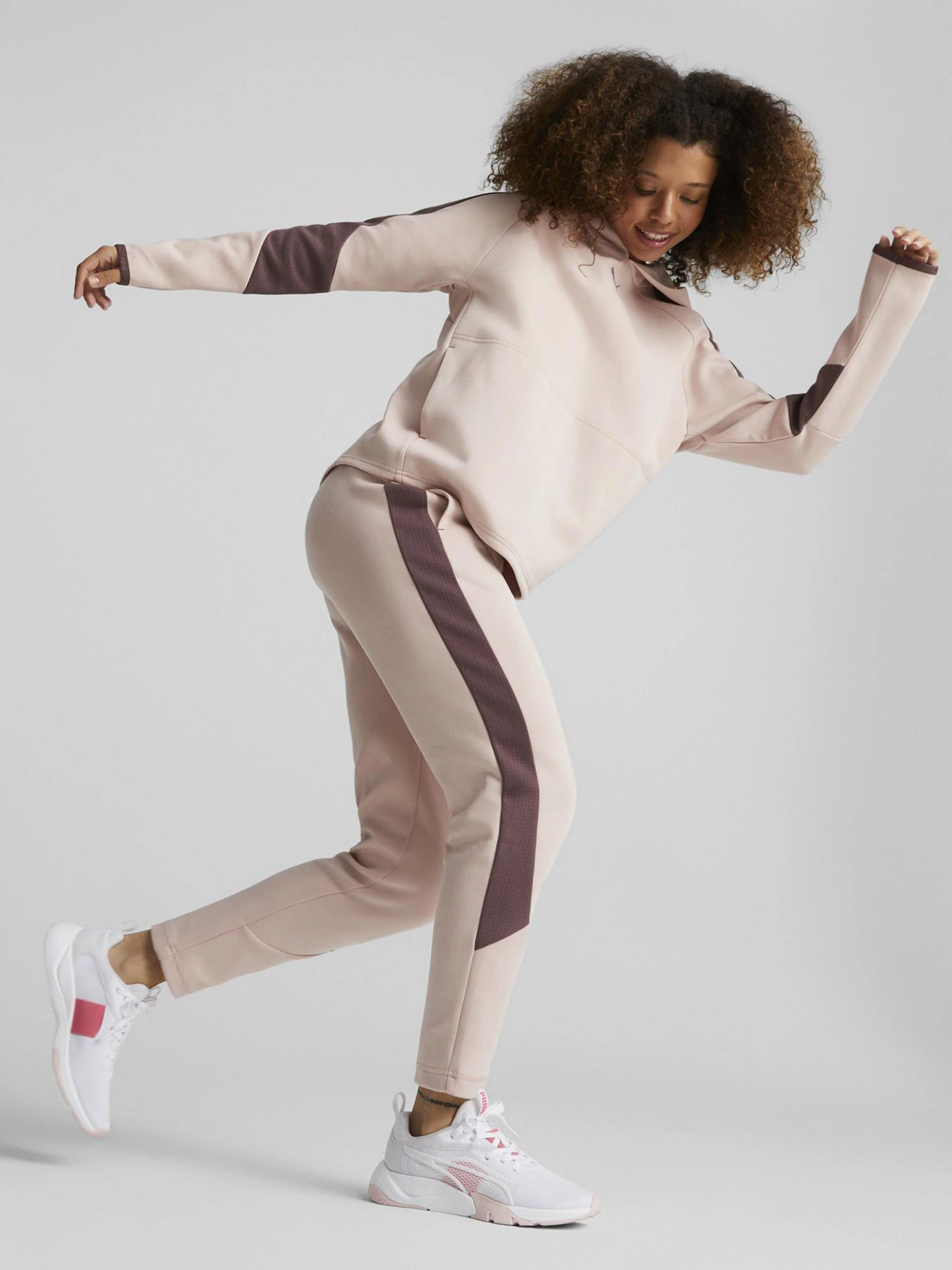 Худи и свитшоты PUMA Evostripe модель 84980847 Фото