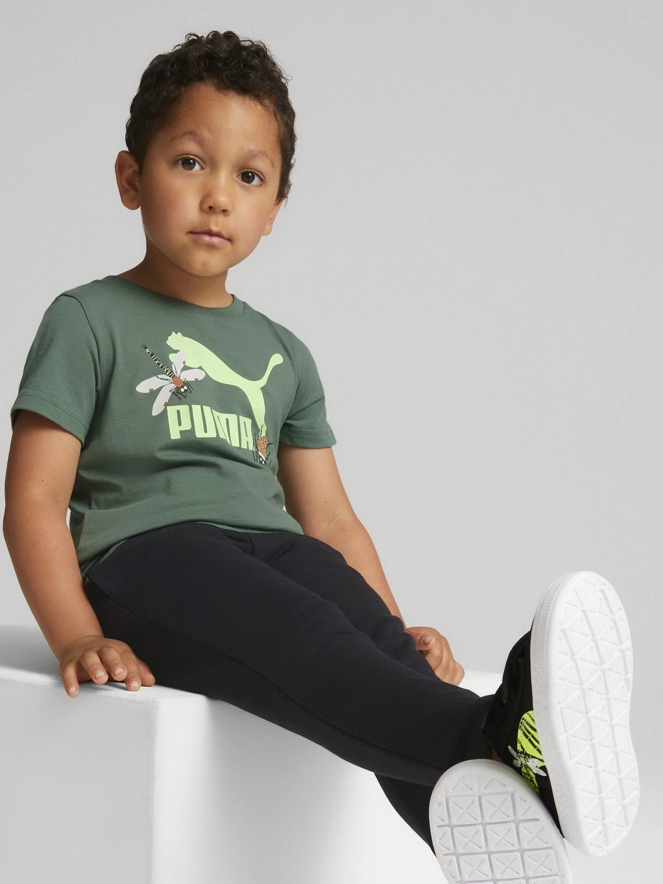 Футболки и поло PUMA SMALL WORLD модель 67013425 Футболки и поло PUMA SMALL WORLD модель 67013425 Фото