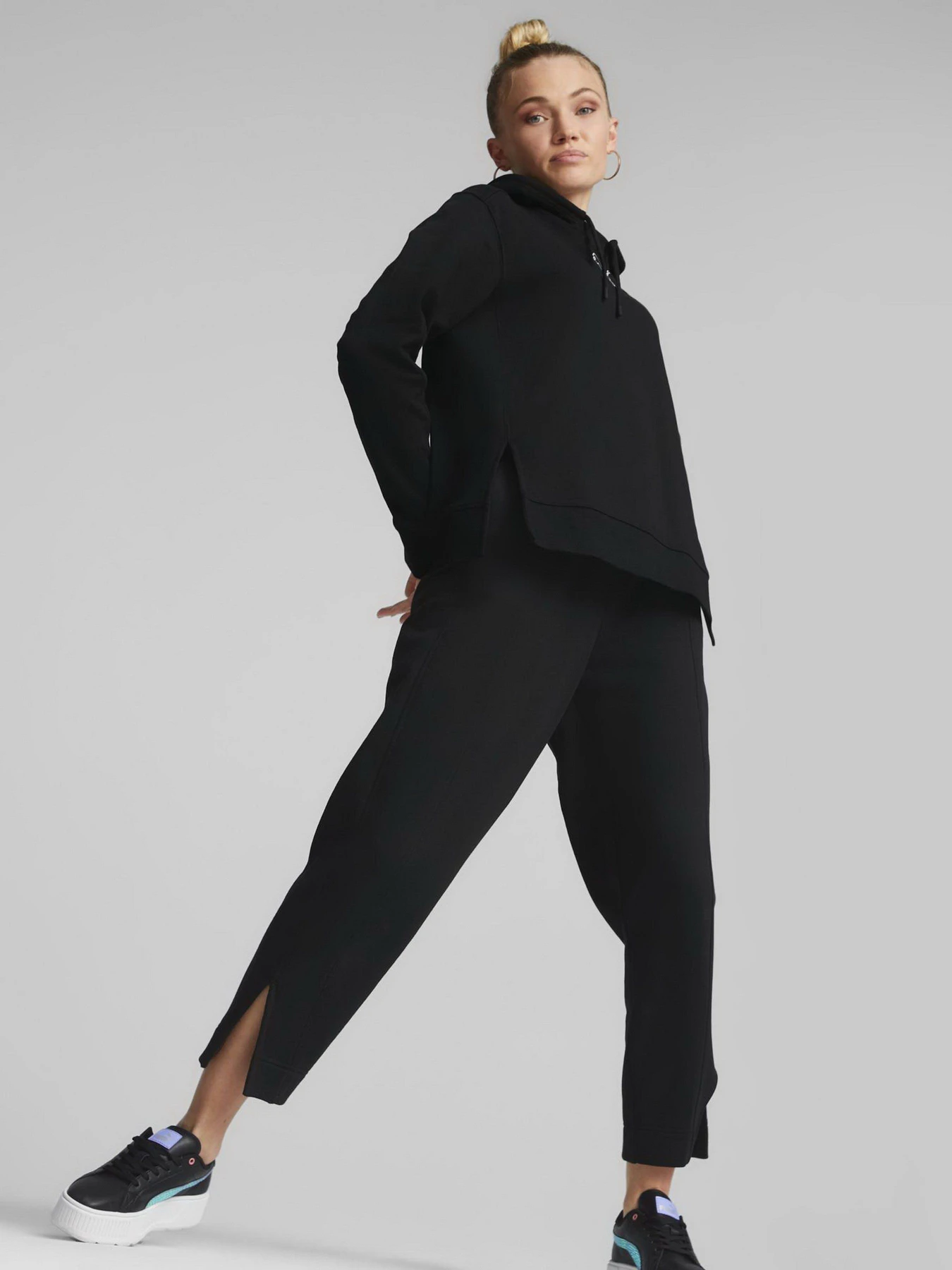 Брюки PUMA HER модель 84983301 Брюки PUMA HER модель 84983301 Фото