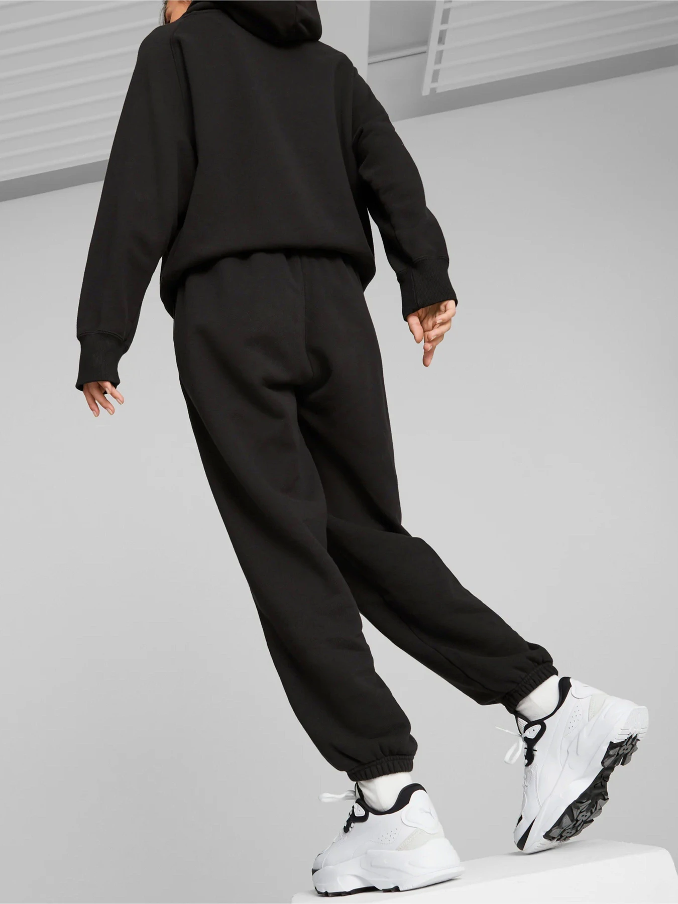 Брюки PUMA Infuse модель 53835101 Брюки PUMA Infuse модель 53835101 Фото
