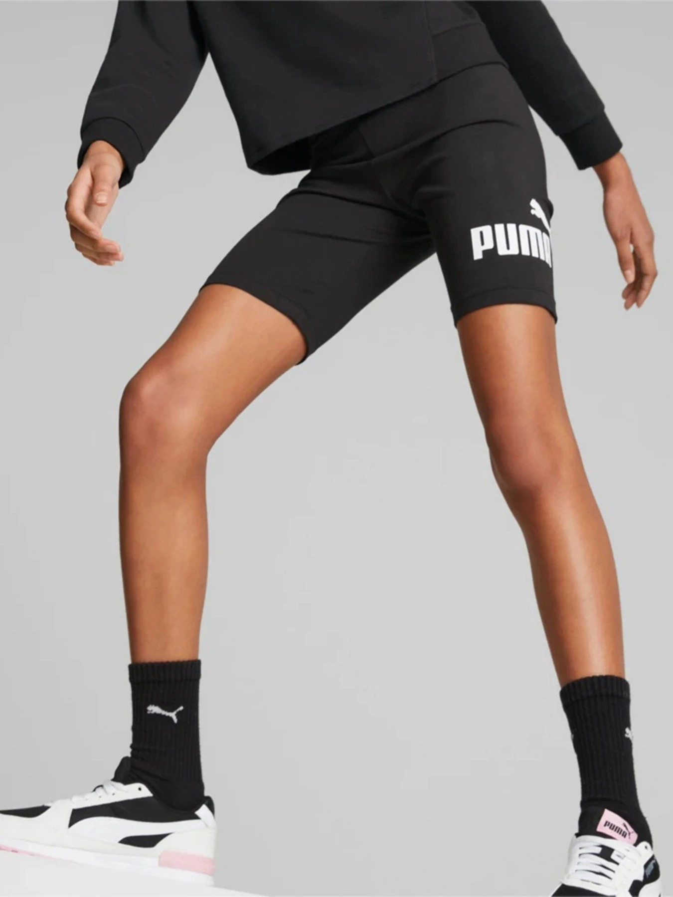 Шорты PUMA ESS+ Logo Short Leggings модель 67349701 Шорты PUMA ESS+ Logo Short Leggings модель 67349701 Фото