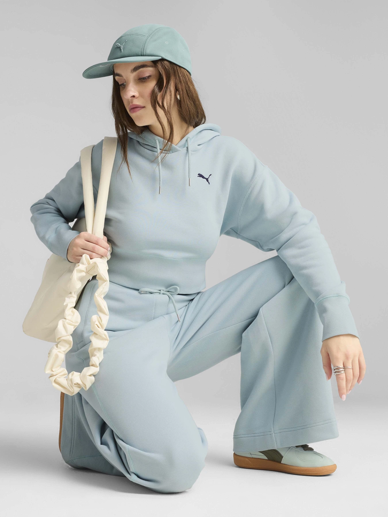 Худи и свитшоты PUMA PREMIUM ESSENTIALS RELAXED GRA модель 62977867 Фото