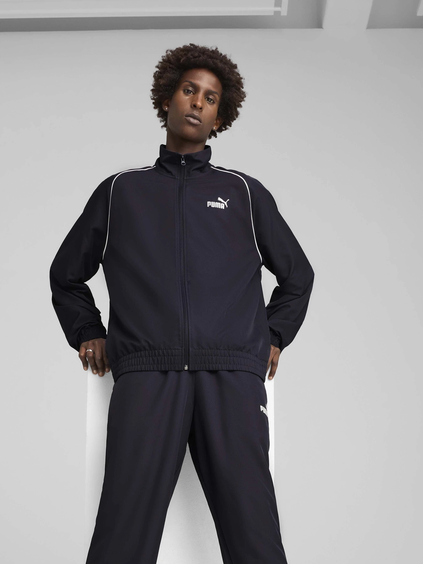 Костюмы PUMA WOVEN PIPING модель 68484916 Костюмы PUMA WOVEN PIPING модель 68484916 Фото