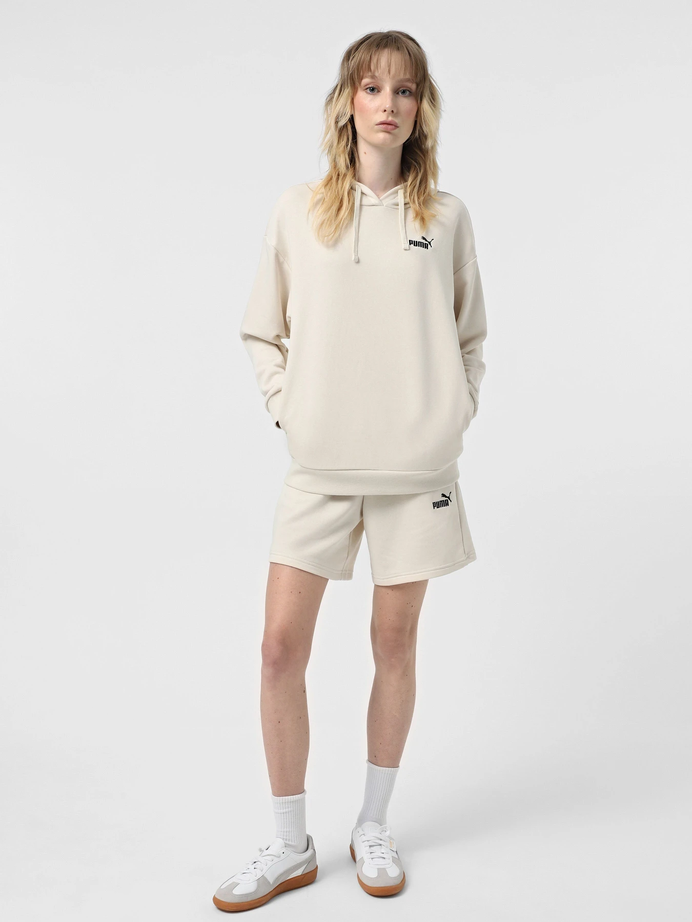 Костюми PUMA SHORT HOODED RELAXED 7" модель 68507687 Костюми PUMA SHORT HOODED RELAXED 7" модель 68507687 Фото