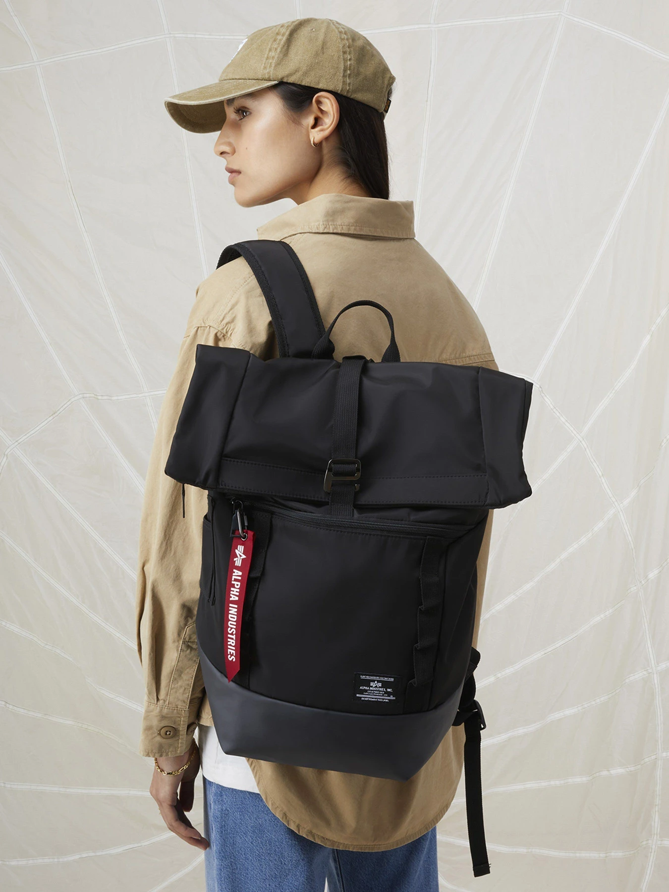 Рюкзаки Alpha Industries Crew Rt модель UAC53004C1_001 Рюкзаки Alpha Industries Crew Rt модель UAC53004C1_001 Фото
