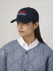 Шапки и кепки Alpha Industries Nasa Worm Logo модель UAN53000C1_410 Фото