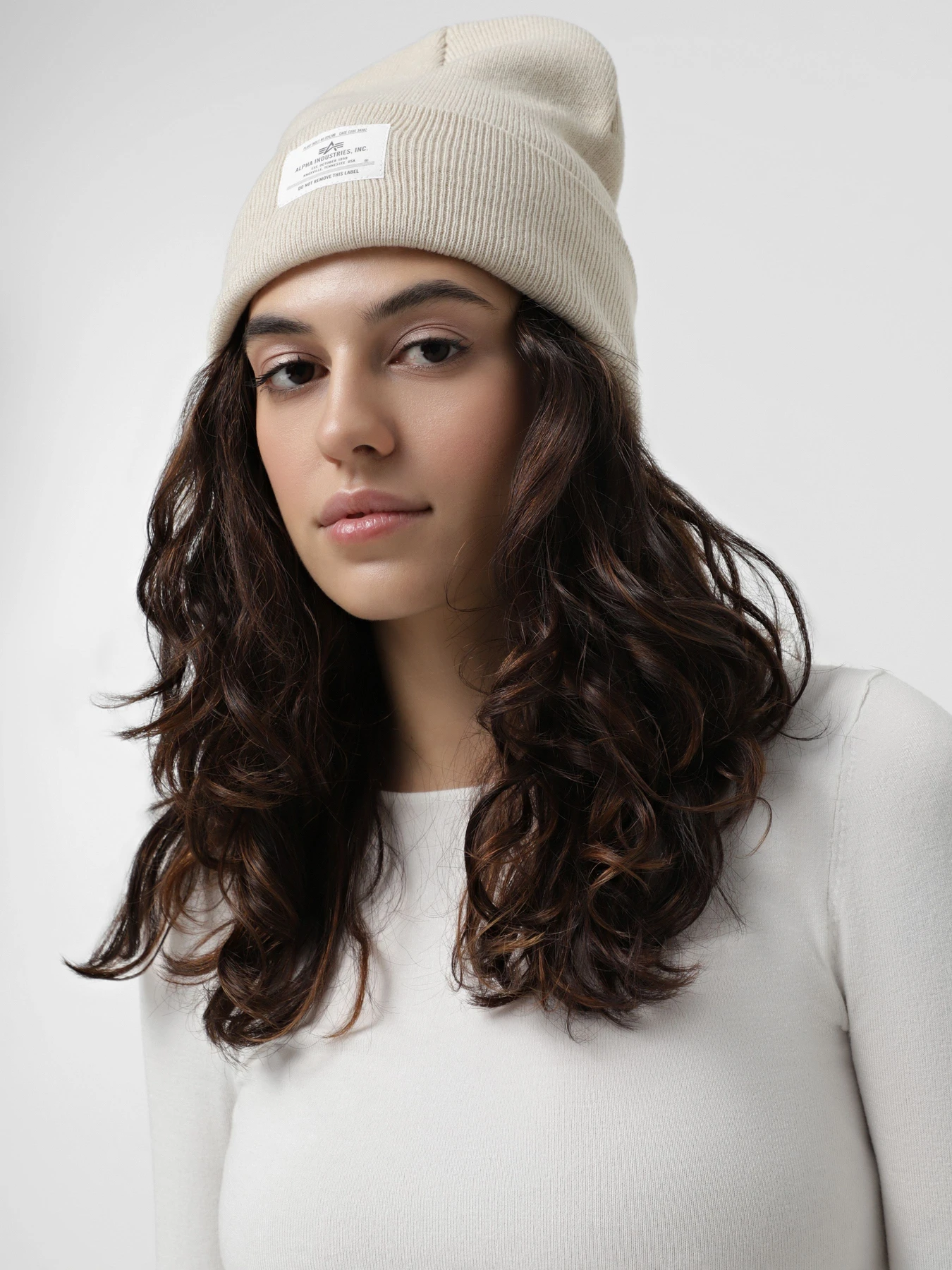 Шапки и кепки Alpha Industries Essential Beanie модель UHE51500C1_217 Шапки и кепки Alpha Industries Essential Beanie модель UHE51500C1_217 Фото