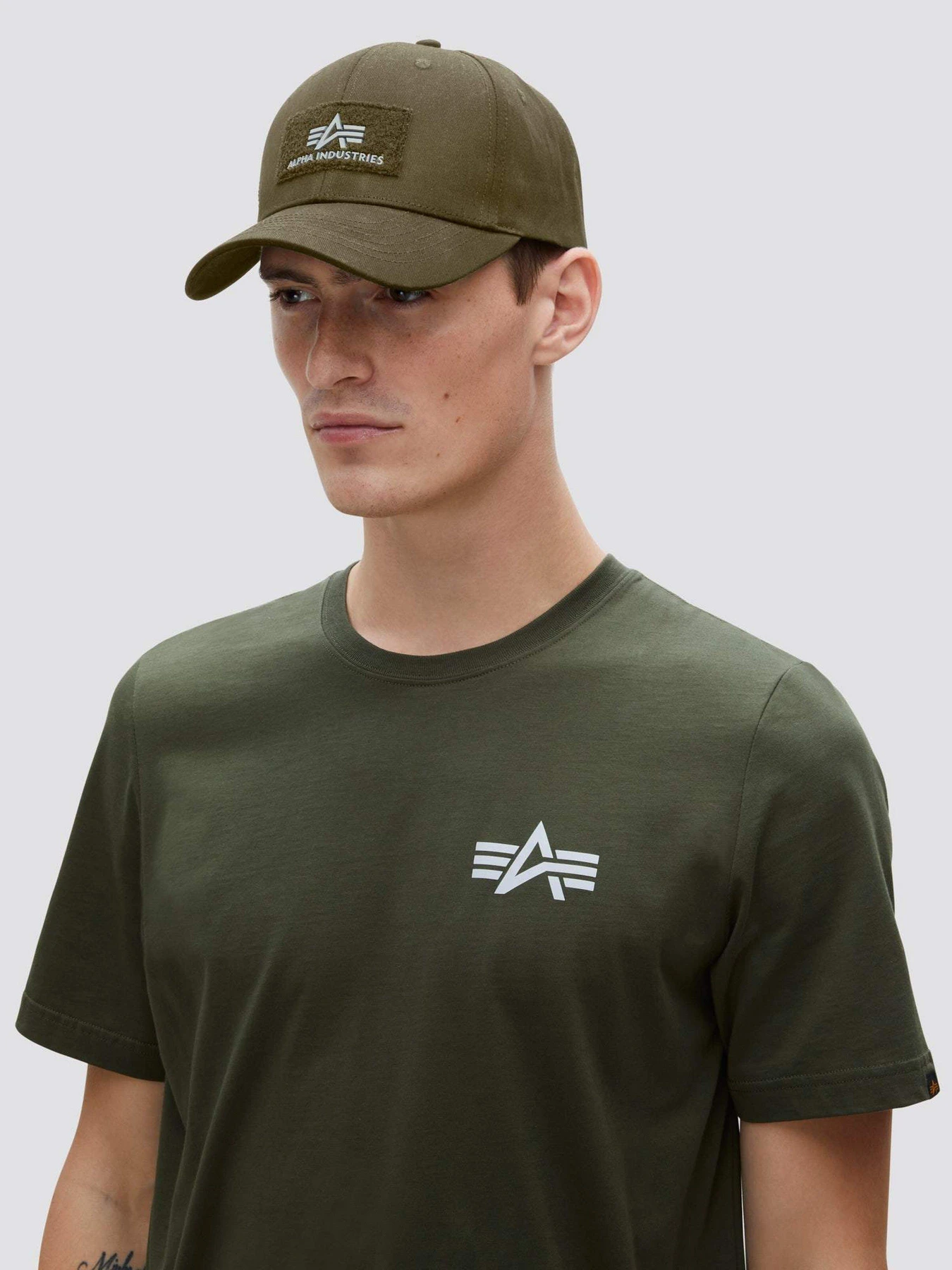 Шапки и кепки Alpha Industries модель AHV50500C1_303 Фото