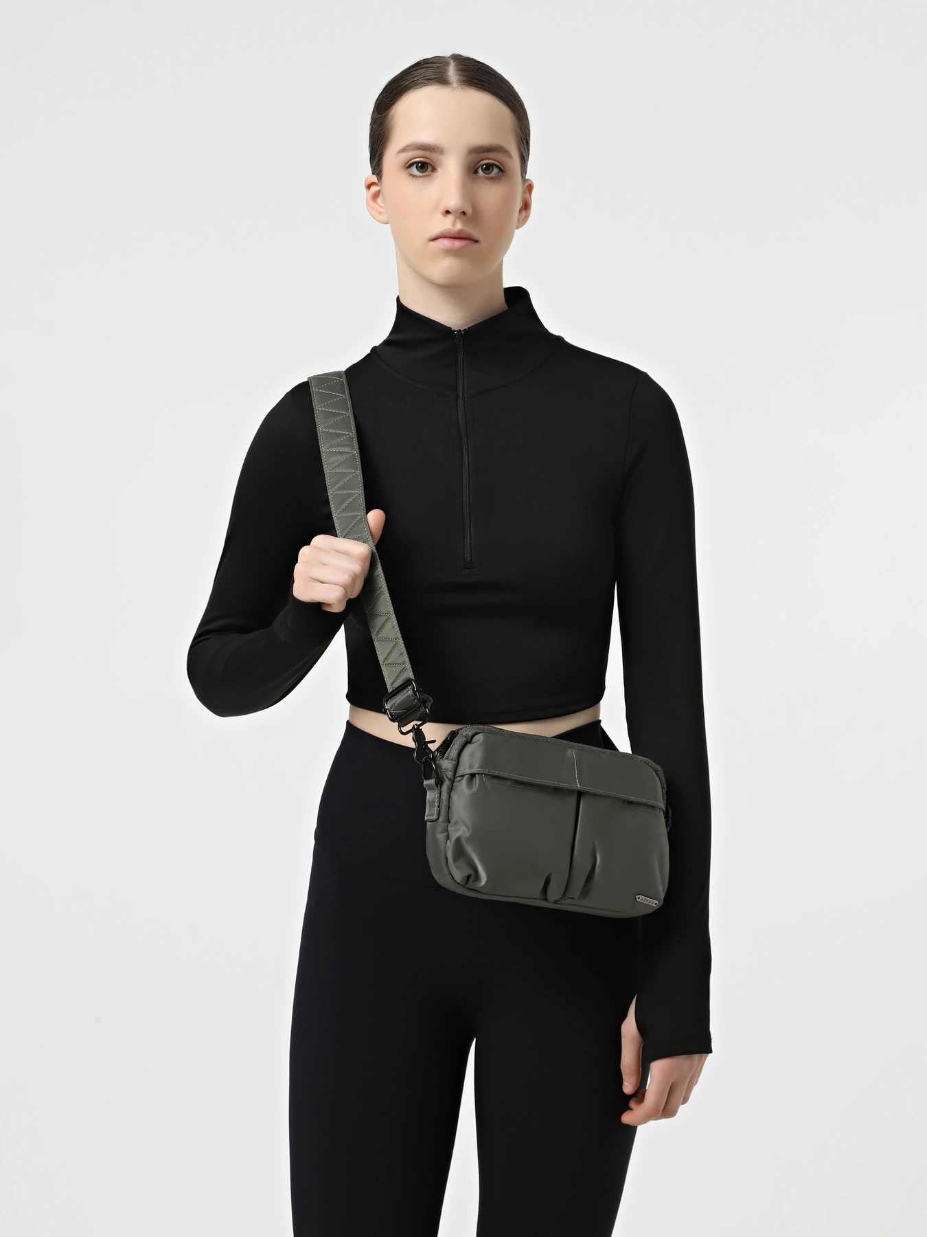 Сумки Alpha Industries Nylon 4,3L модель UAN54501C1_060 Сумки Alpha Industries Nylon 4,3L модель UAN54501C1_060 Фото