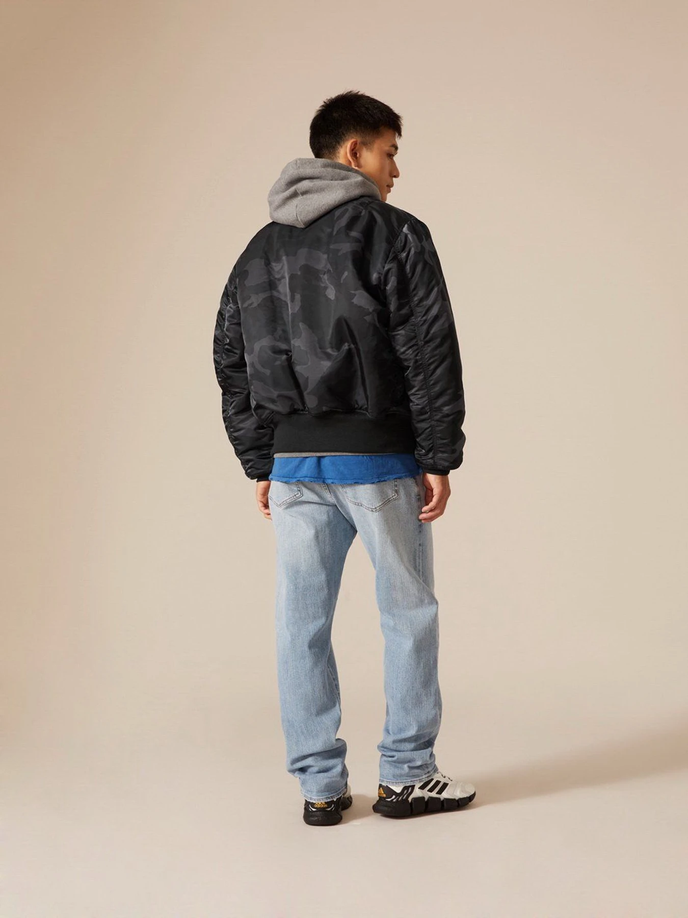 Куртки та дублянки Alpha Industries MA-1 модель MJM21000C1_942 Куртки та дублянки Alpha Industries MA-1 модель MJM21000C1_942 Фото